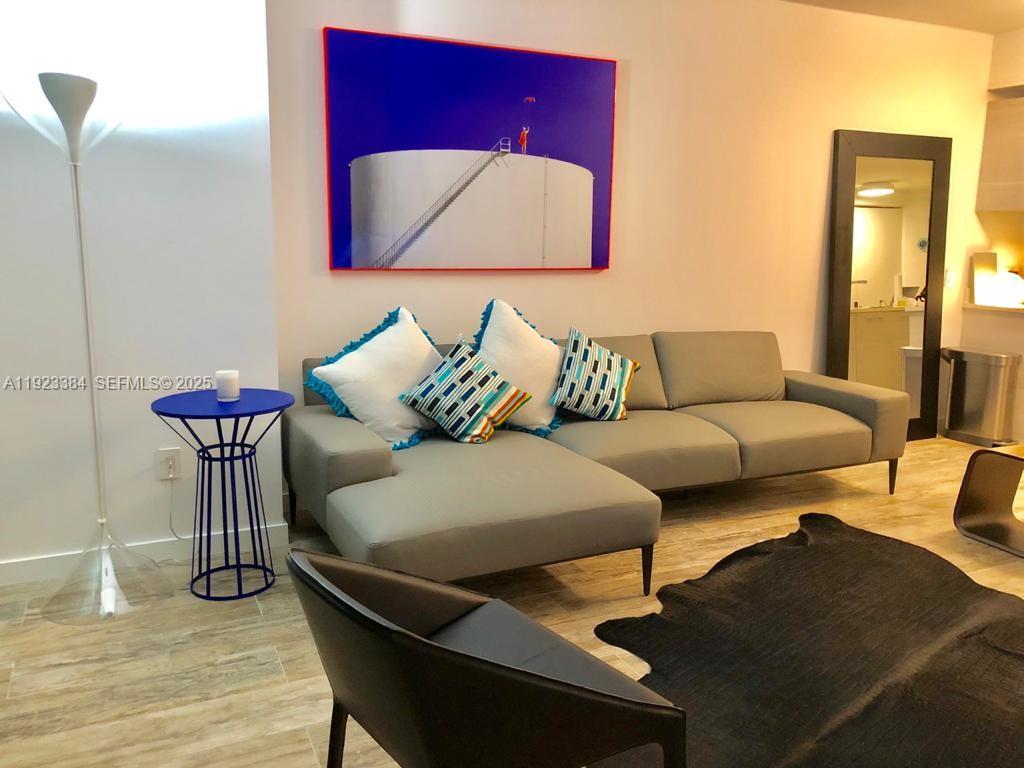 PARAISO BAY CONDO - Residential