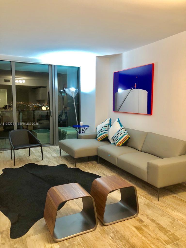PARAISO BAY CONDO - Residential