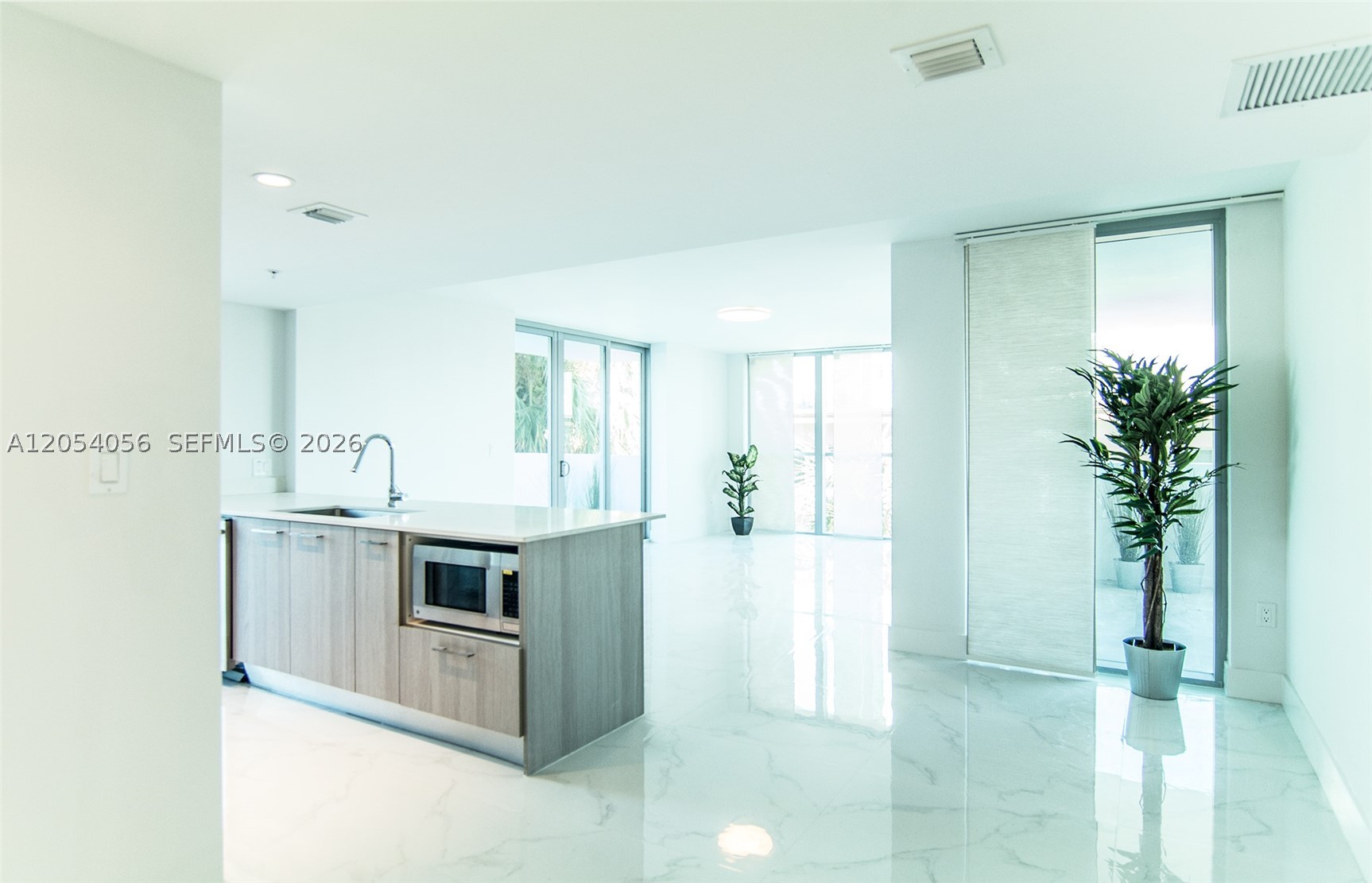 THE PALMS CONDO - Residential Lease