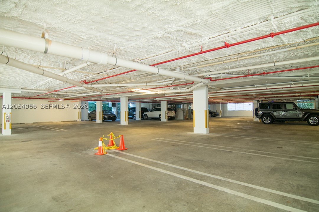 THE PALMS CONDO - Residential Lease