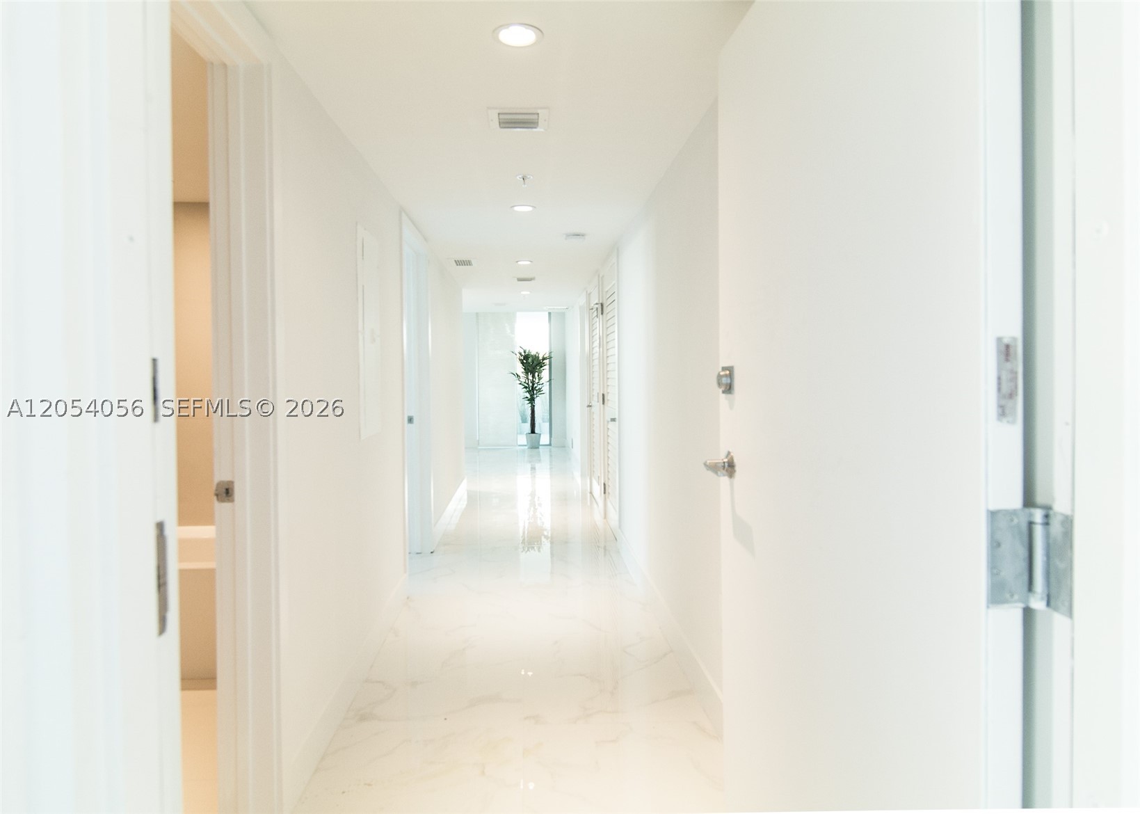 THE PALMS CONDO - Residential Lease
