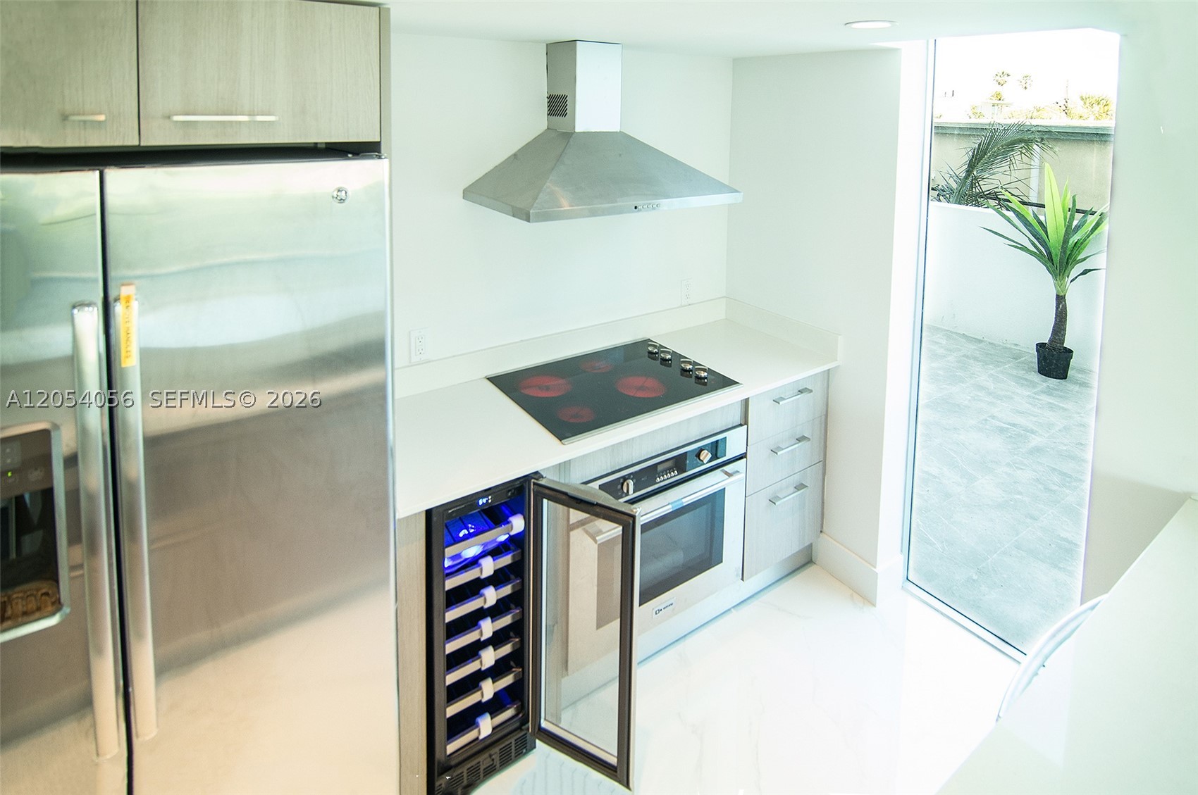 THE PALMS CONDO - Residential Lease