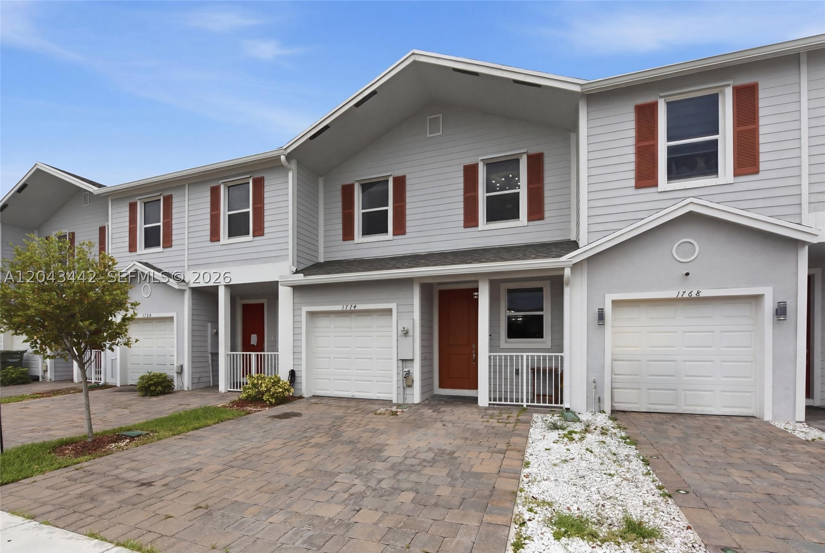 HAMILTON PLACE - Residential Lease