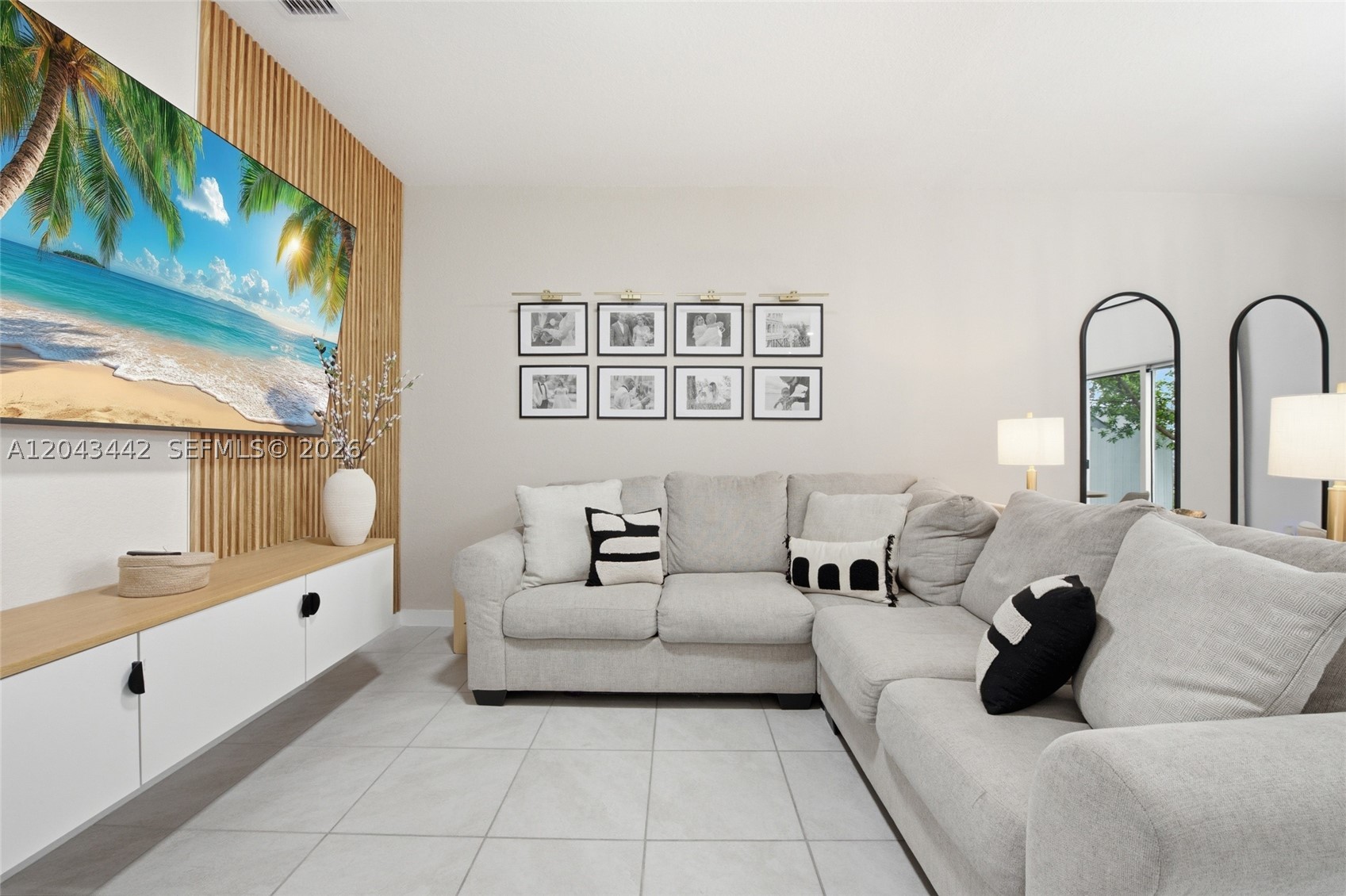 HAMILTON PLACE - Residential Lease