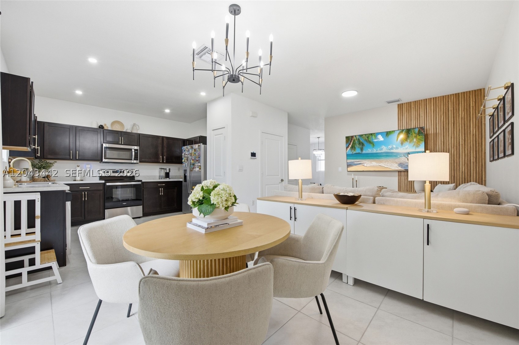 HAMILTON PLACE - Residential Lease