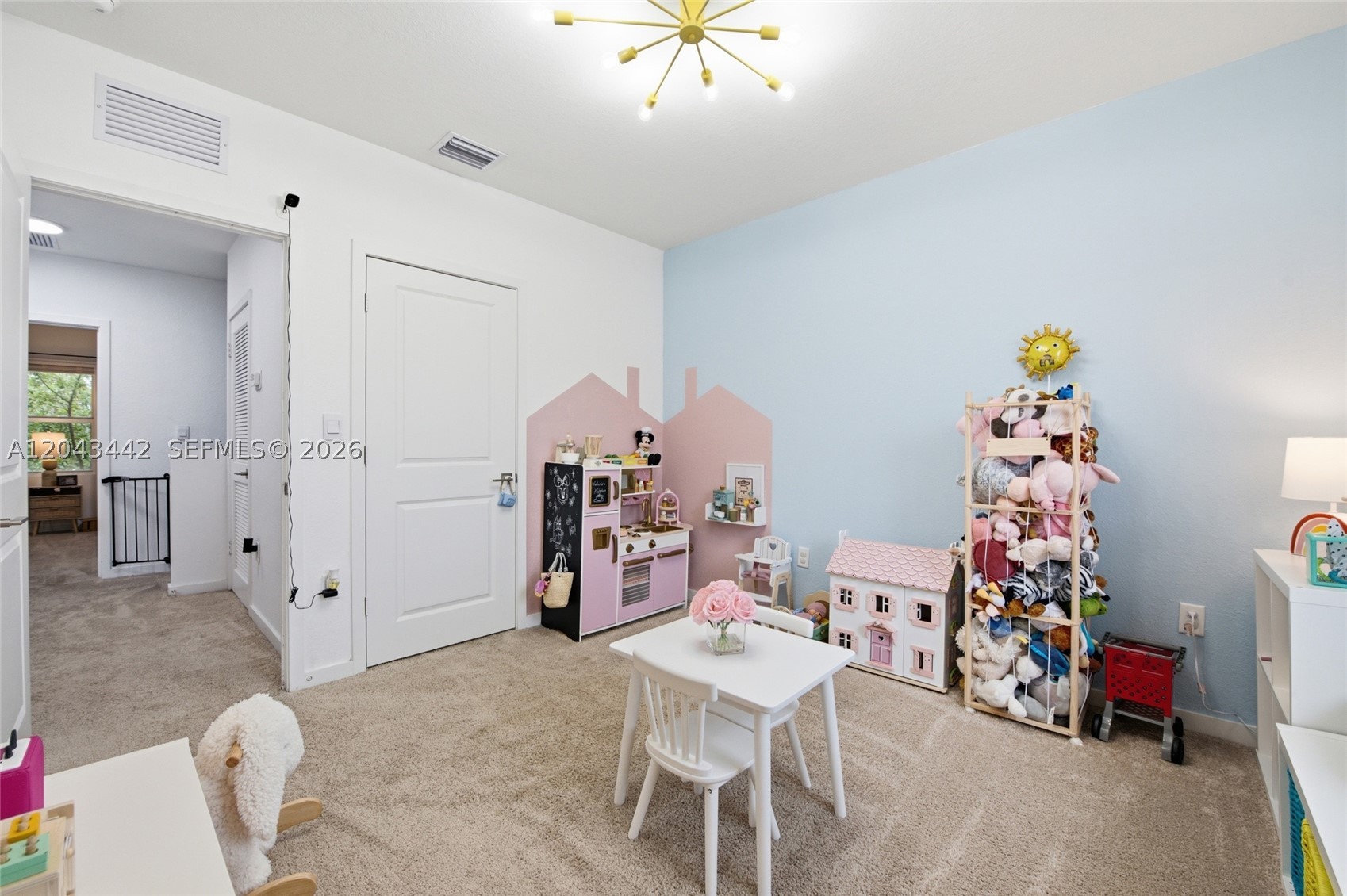 HAMILTON PLACE - Residential Lease