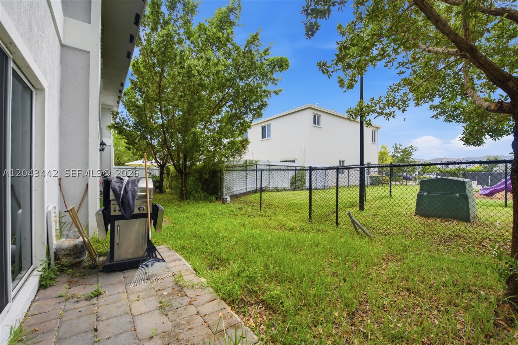 HAMILTON PLACE - Residential Lease