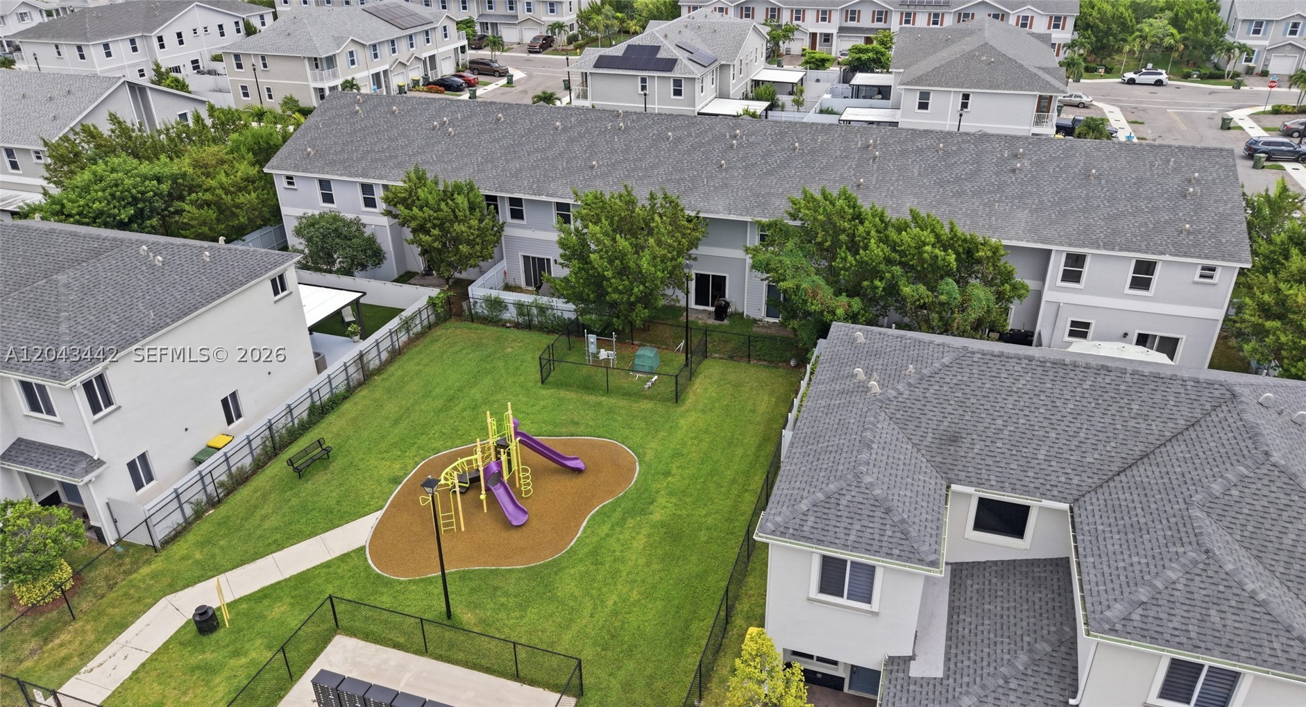 HAMILTON PLACE - Residential Lease