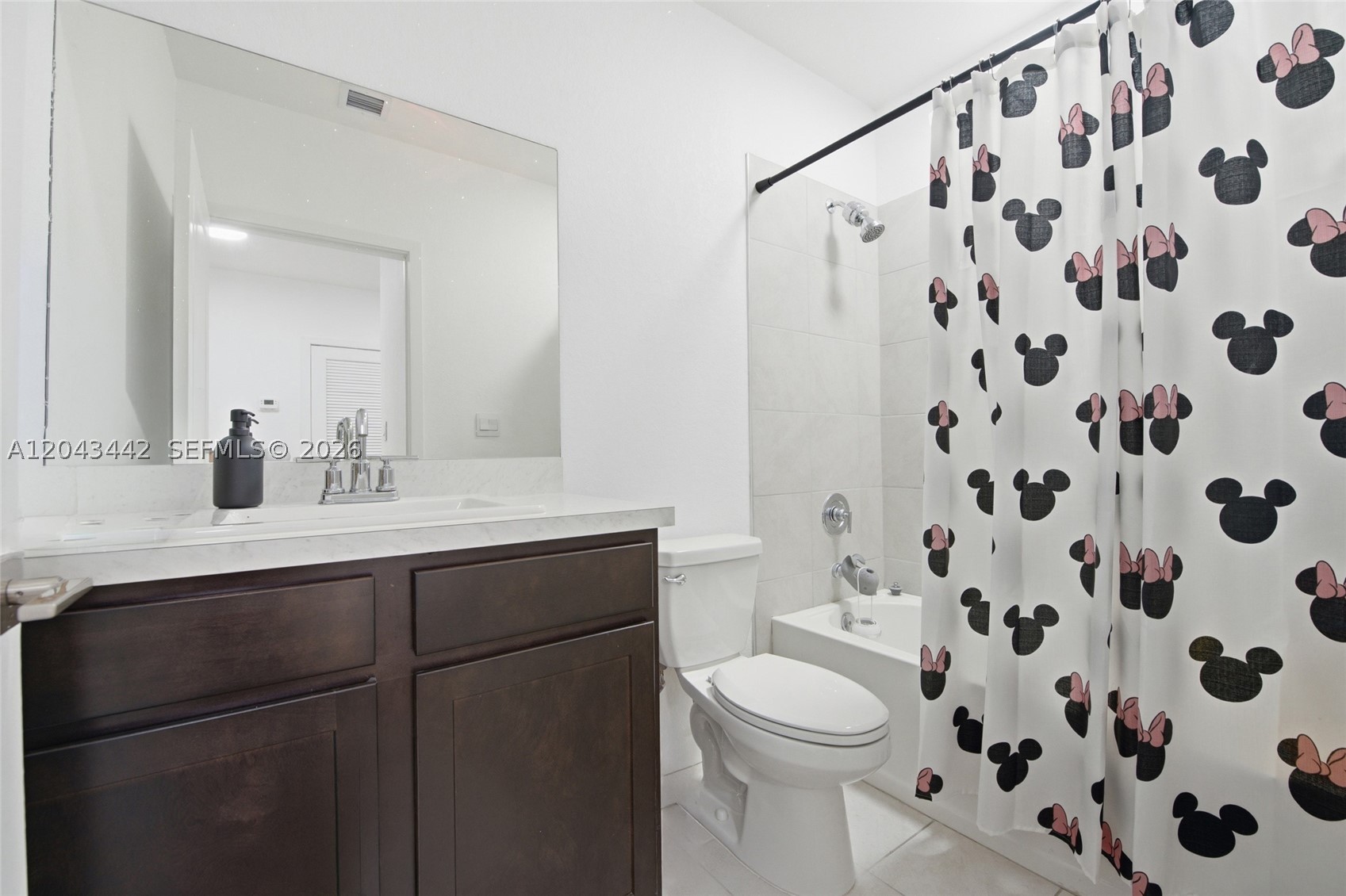 HAMILTON PLACE - Residential Lease
