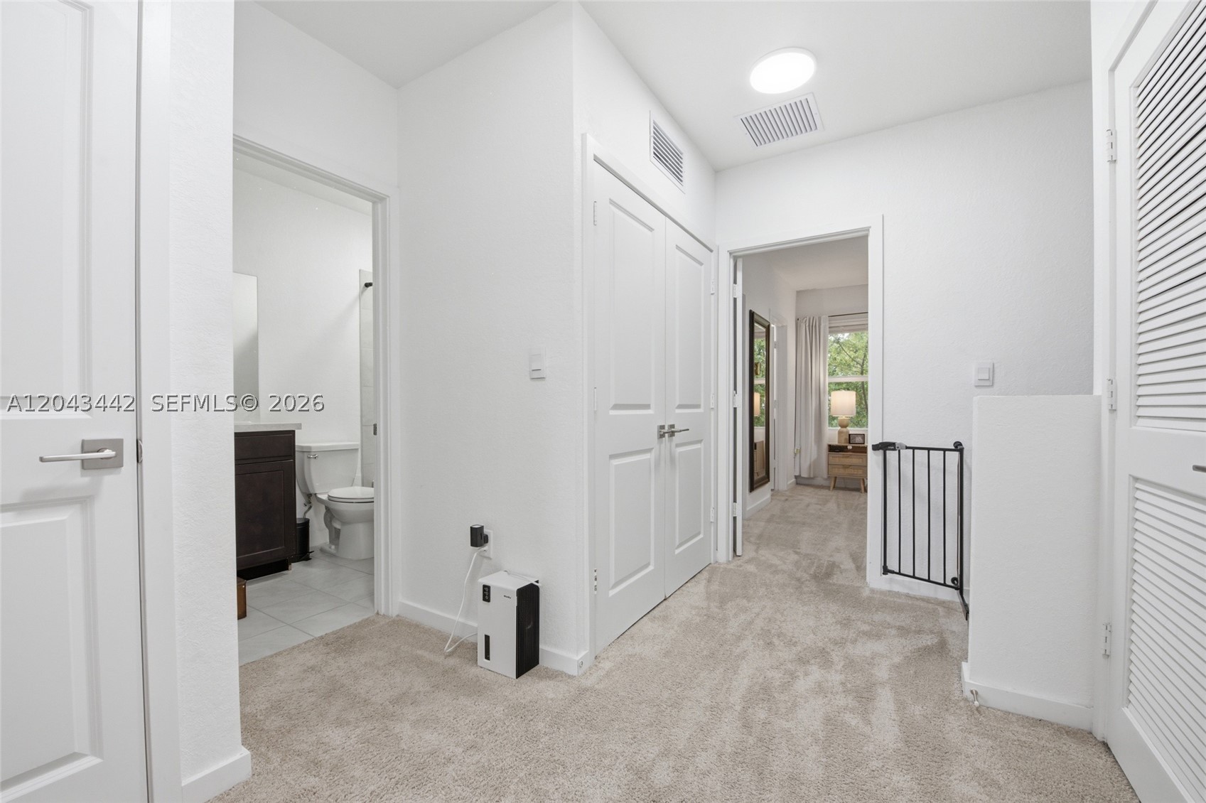 HAMILTON PLACE - Residential Lease
