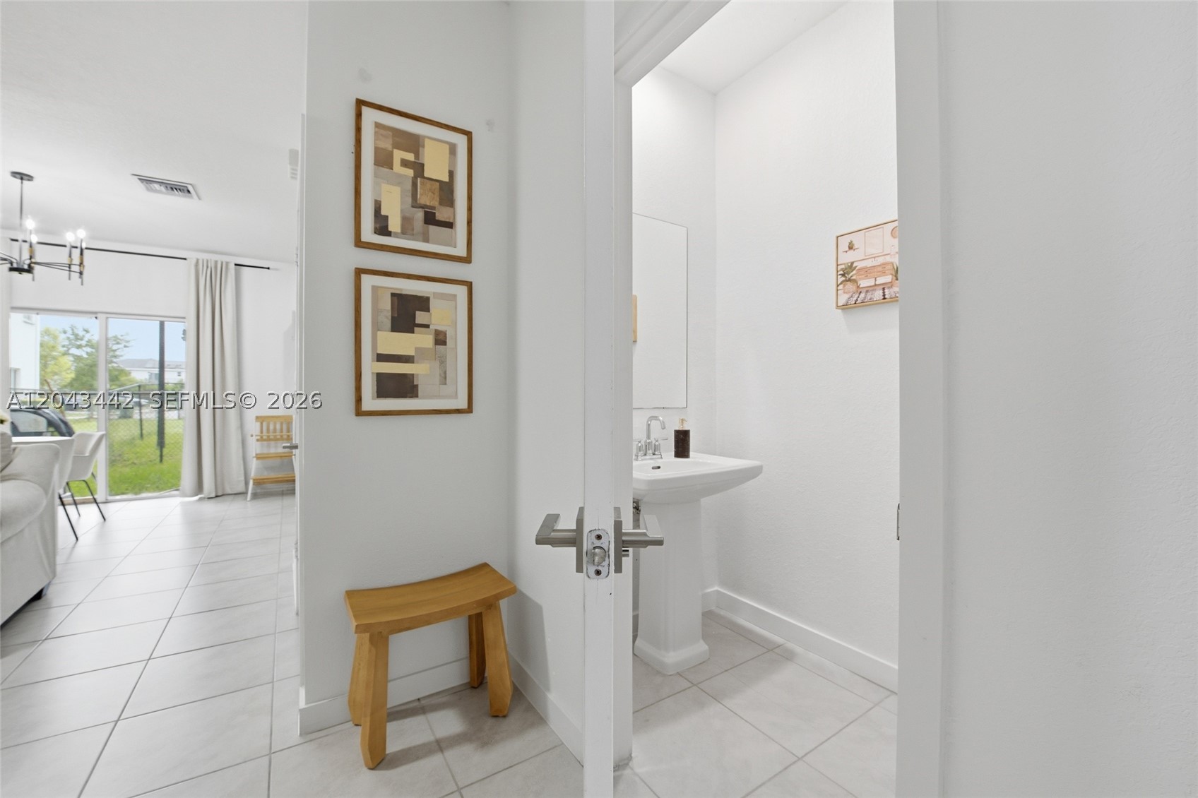 HAMILTON PLACE - Residential Lease