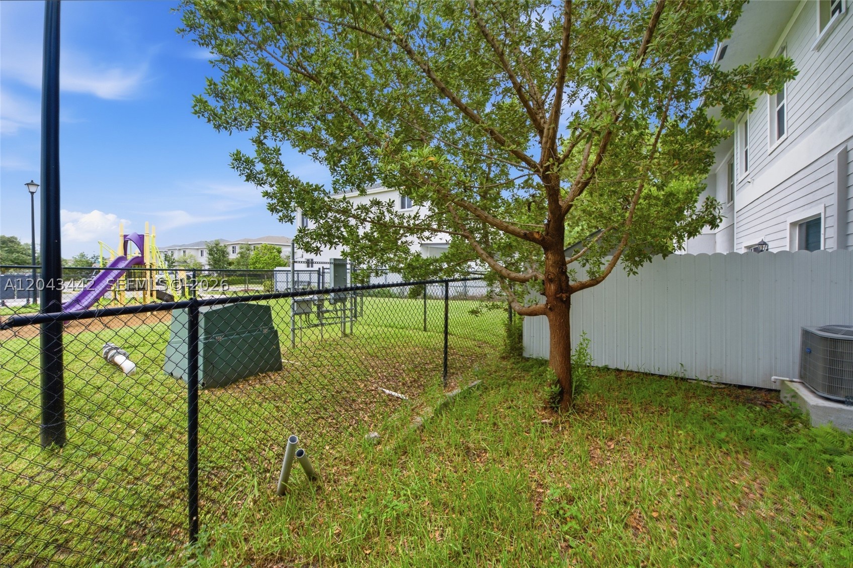 HAMILTON PLACE - Residential Lease