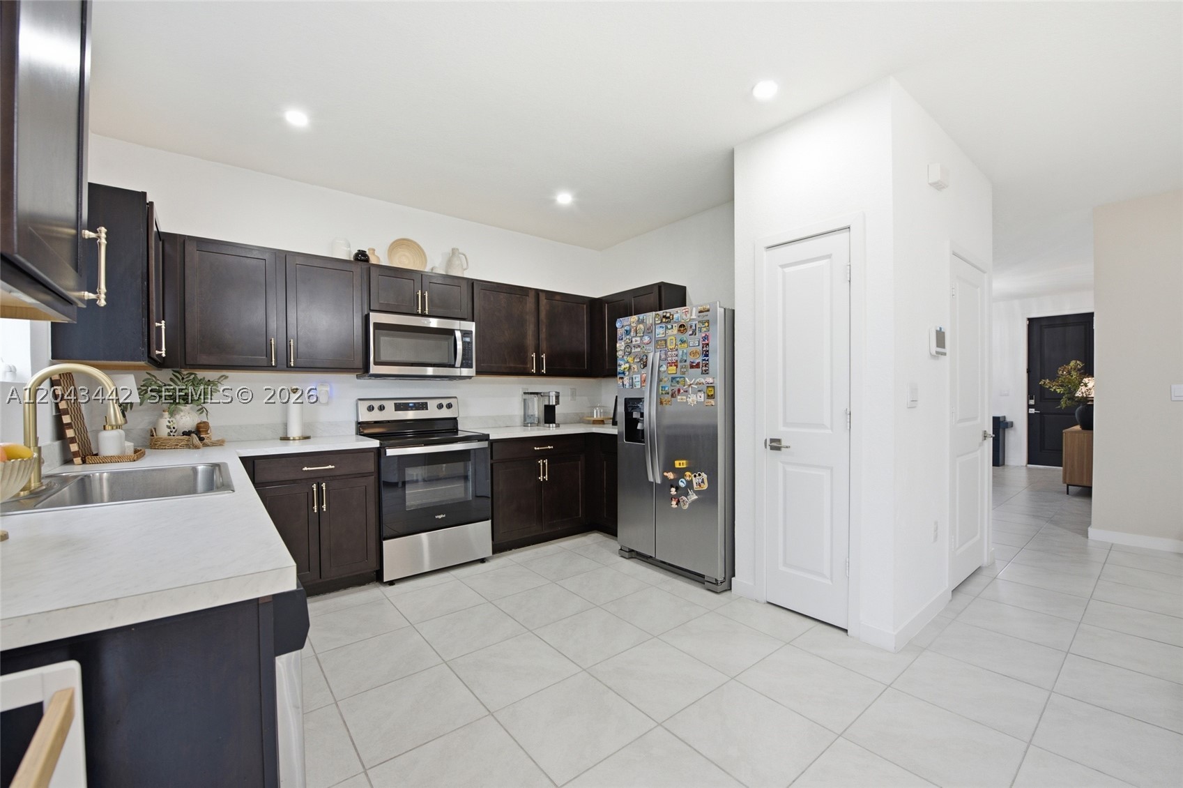 HAMILTON PLACE - Residential Lease