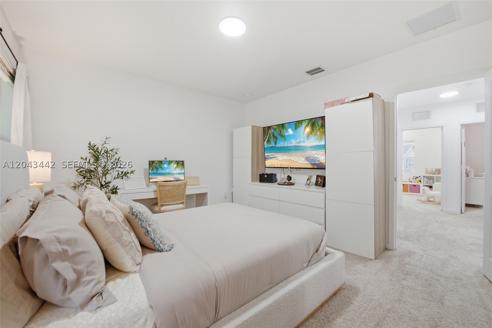 HAMILTON PLACE - Residential Lease
