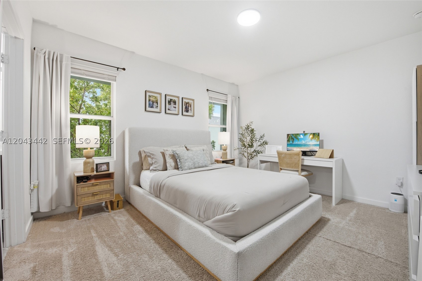 HAMILTON PLACE - Residential Lease