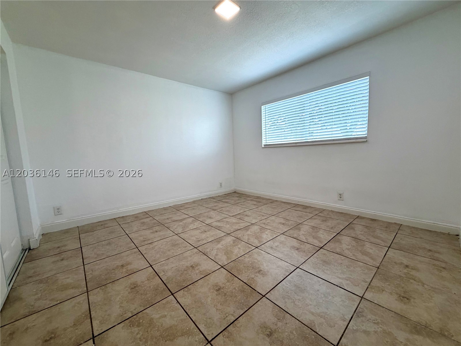 SUNDANCE AT PLANTATION CO - Residential Lease