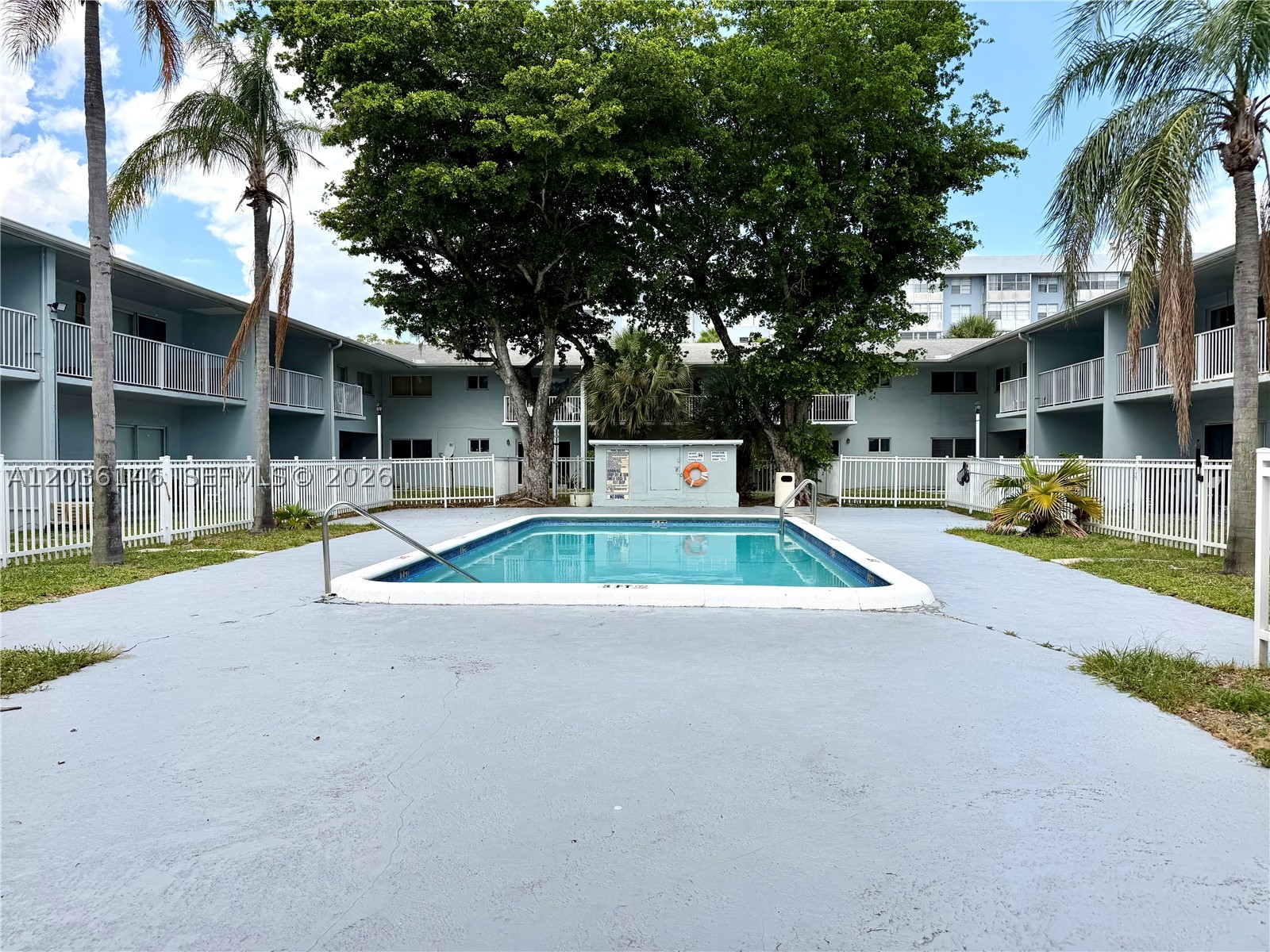 SUNDANCE AT PLANTATION CO - Residential Lease
