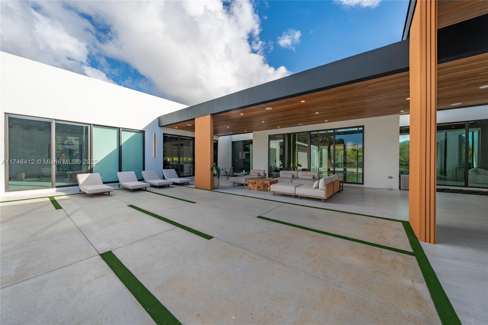 MILLER DRIVE ESTATES - Residential
