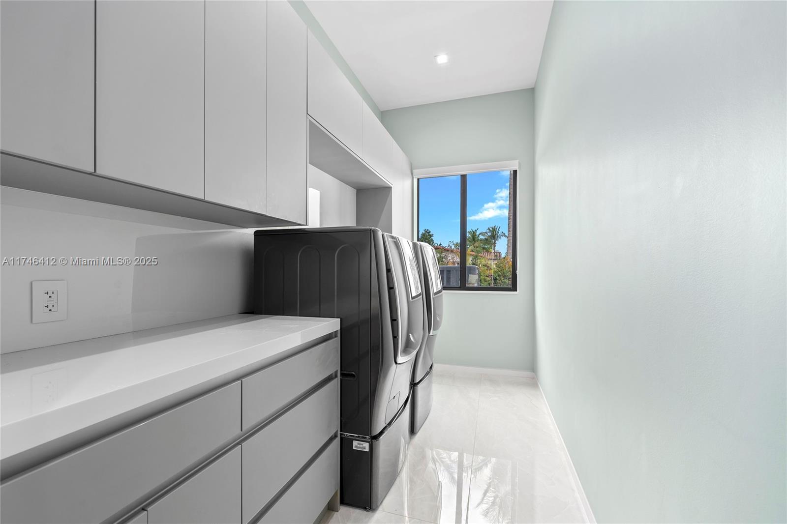 MILLER DRIVE ESTATES - Residential