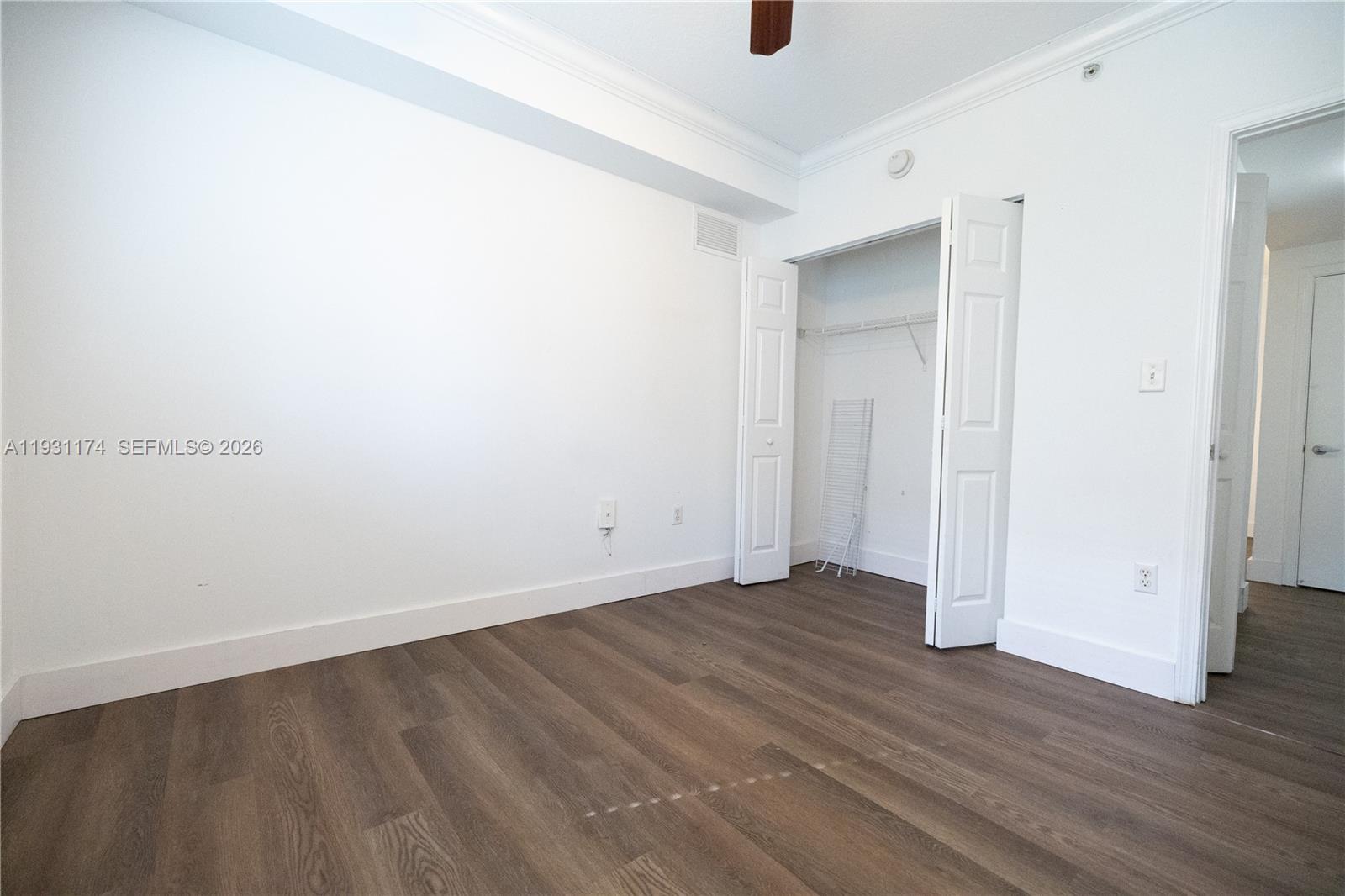 PARADISE POINTE CONDO - Residential Lease