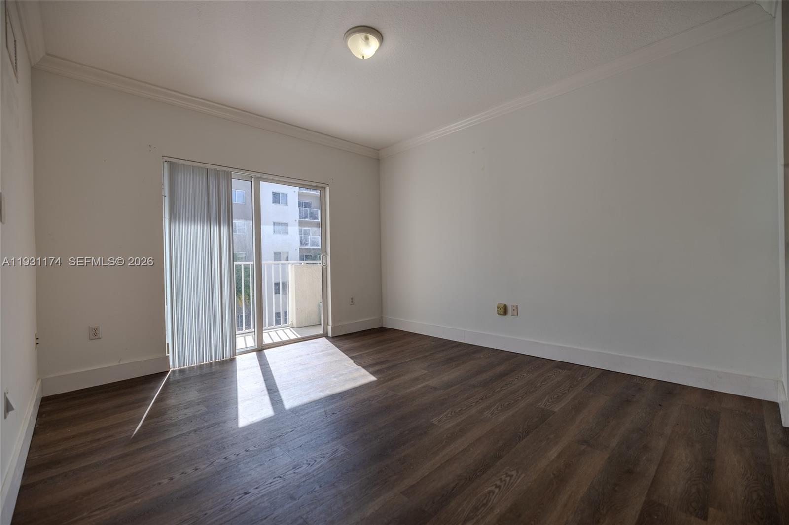 PARADISE POINTE CONDO - Residential Lease