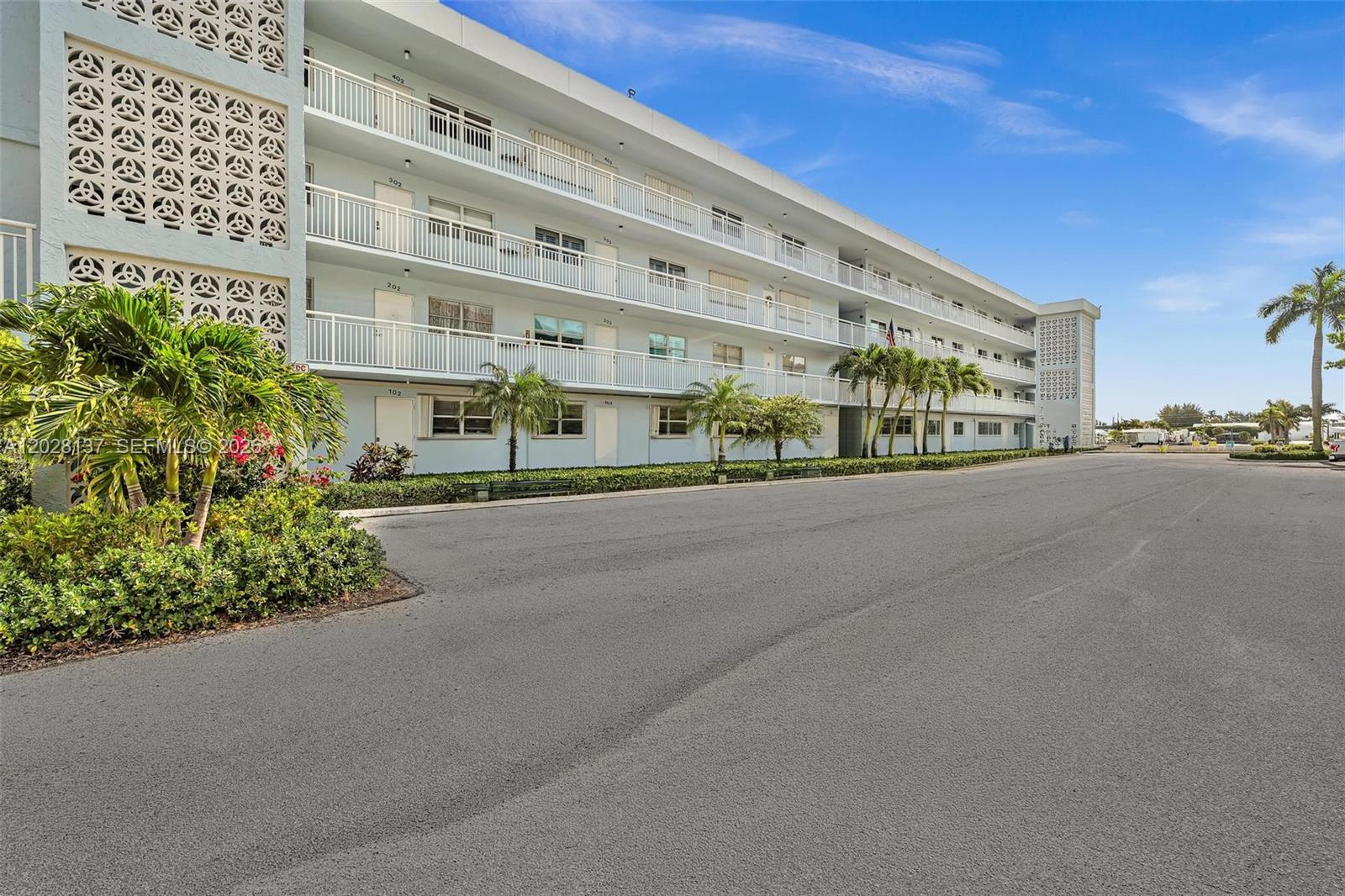 SEAGATE OF GULFSTREAM CON - Residential