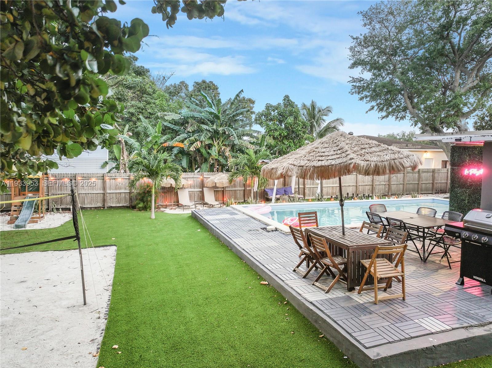 LA PALOMA - Residential