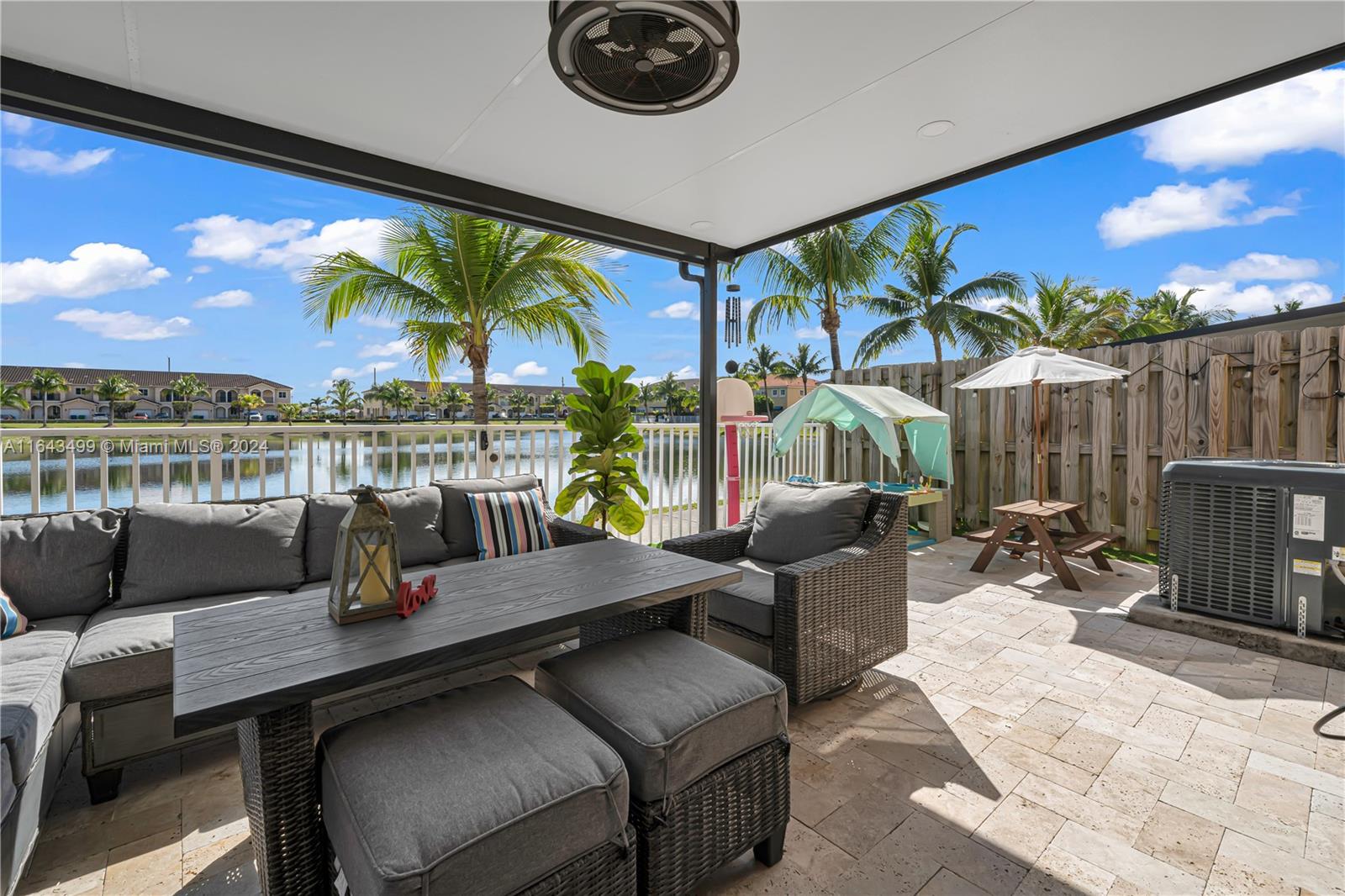 SUNSET LAKE TOWNHOMES - Residential Lease