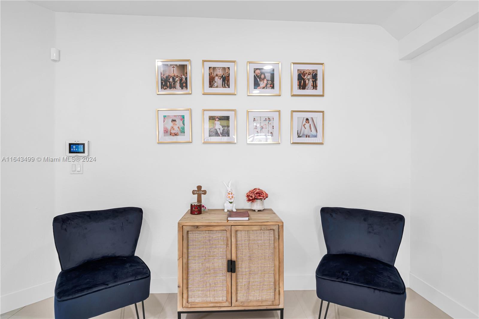 SUNSET LAKE TOWNHOMES - Residential Lease