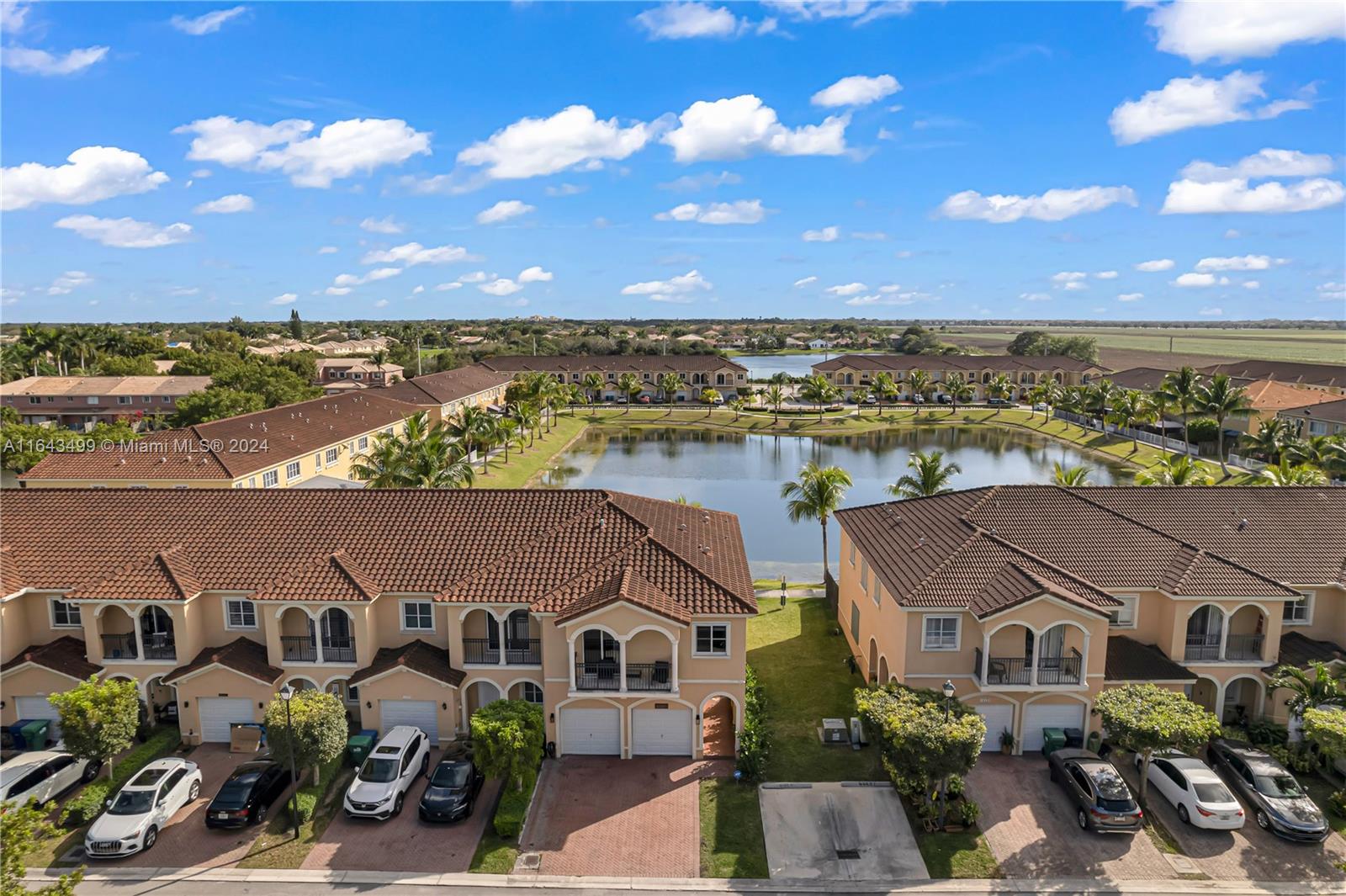 SUNSET LAKE TOWNHOMES - Residential Lease