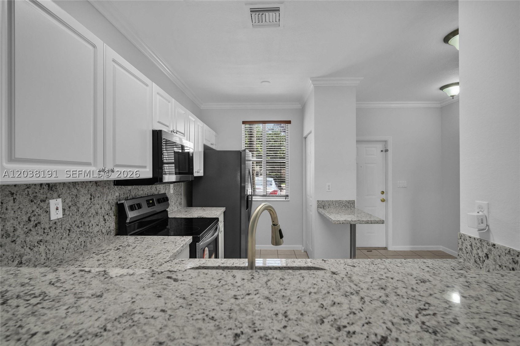SOLABELLA CONDO - Residential Lease
