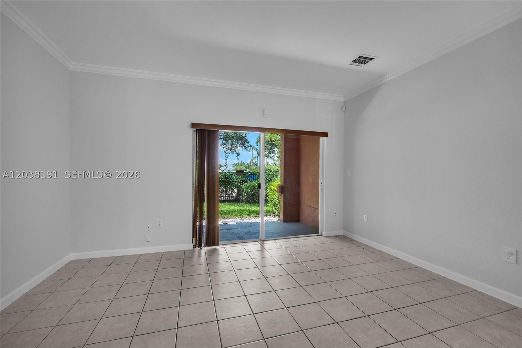 SOLABELLA CONDO - Residential Lease