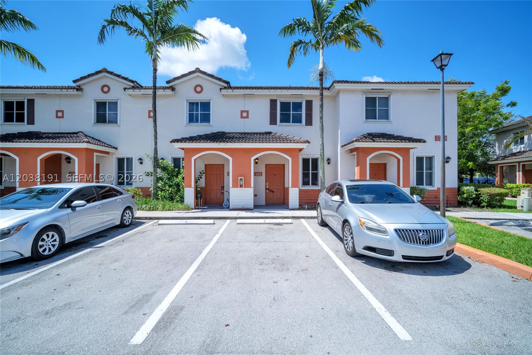 SOLABELLA CONDO - Residential Lease