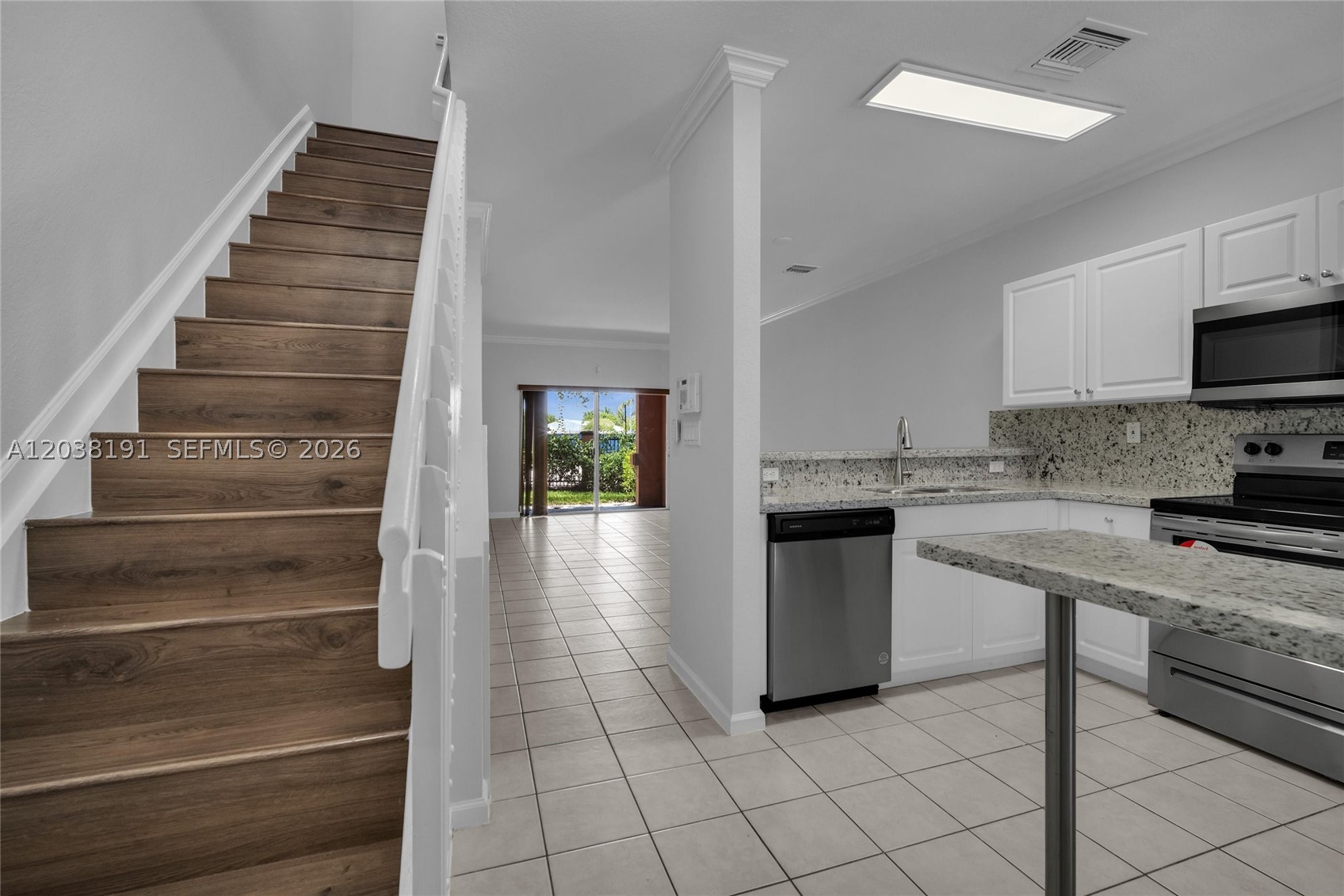 SOLABELLA CONDO - Residential Lease