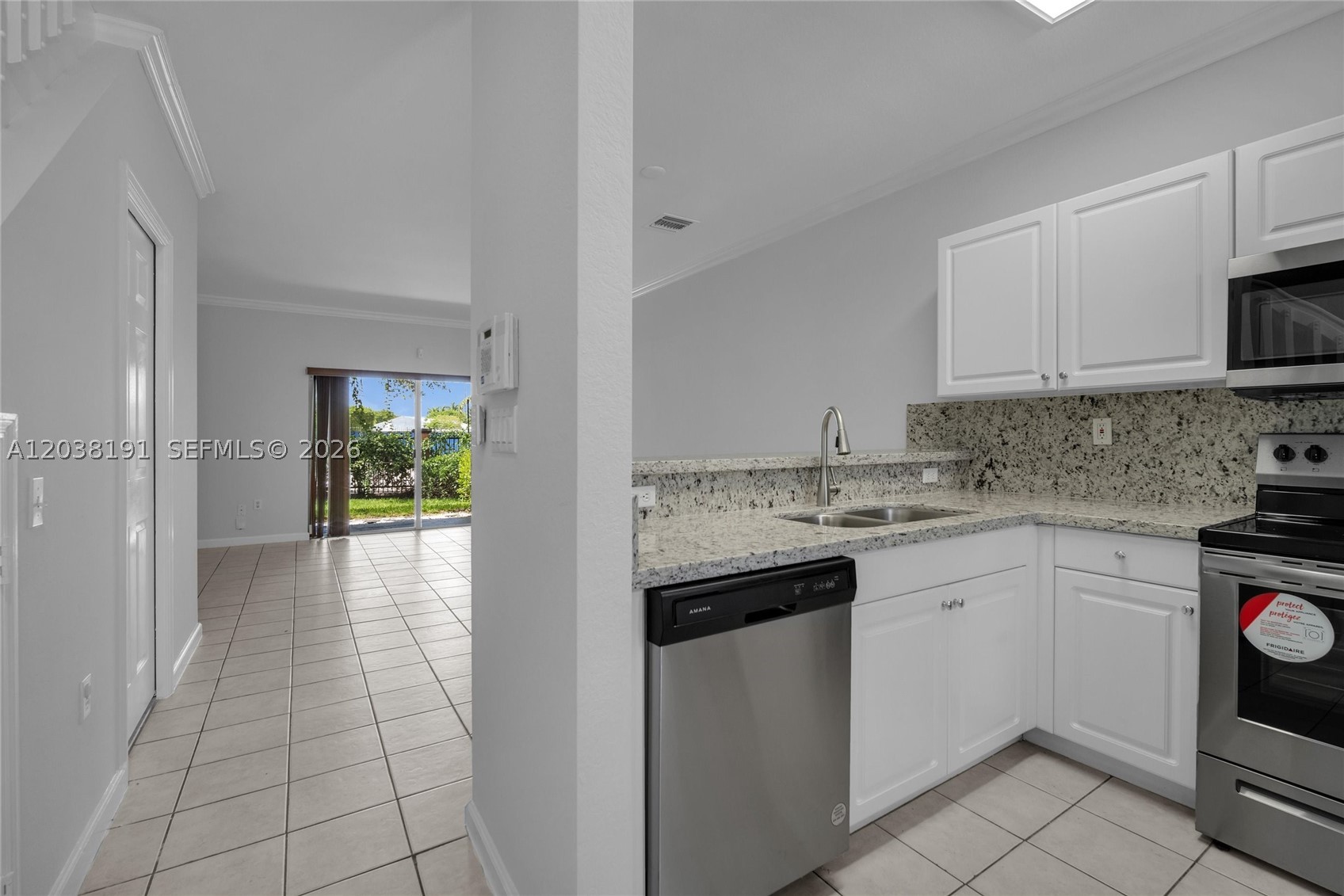 SOLABELLA CONDO - Residential Lease