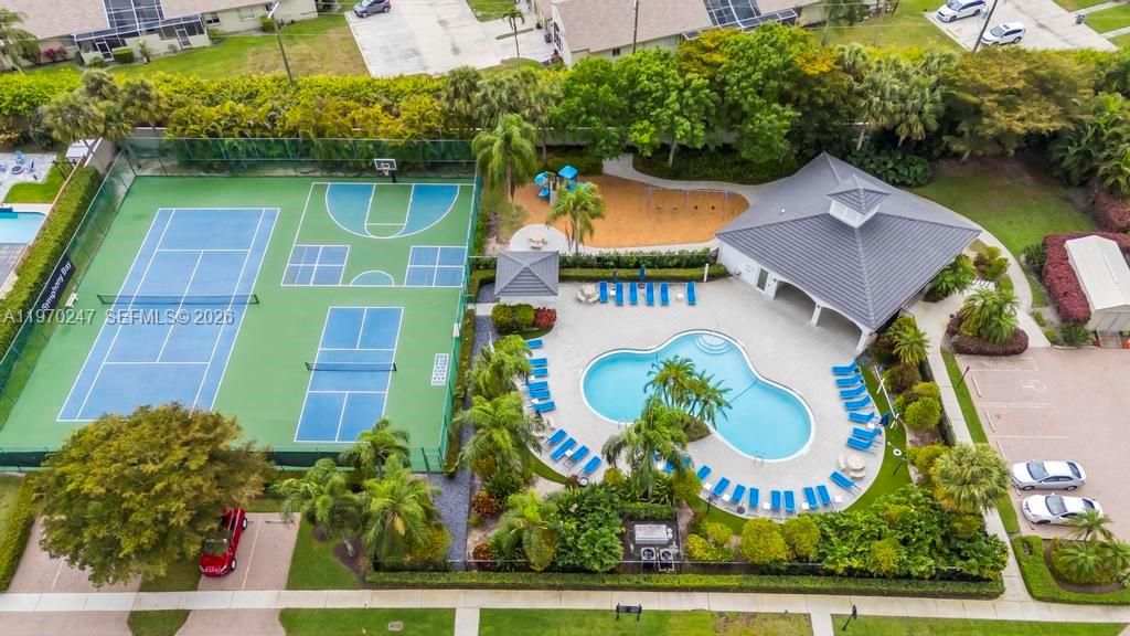 SYMPHONY BAY - Residential