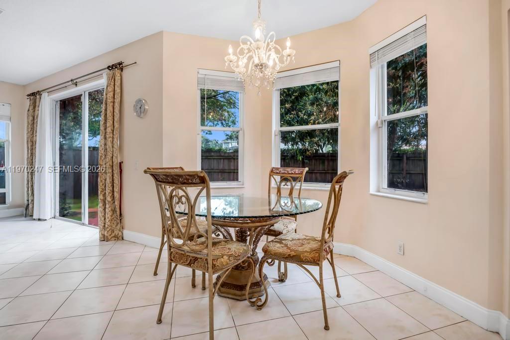 SYMPHONY BAY - Residential