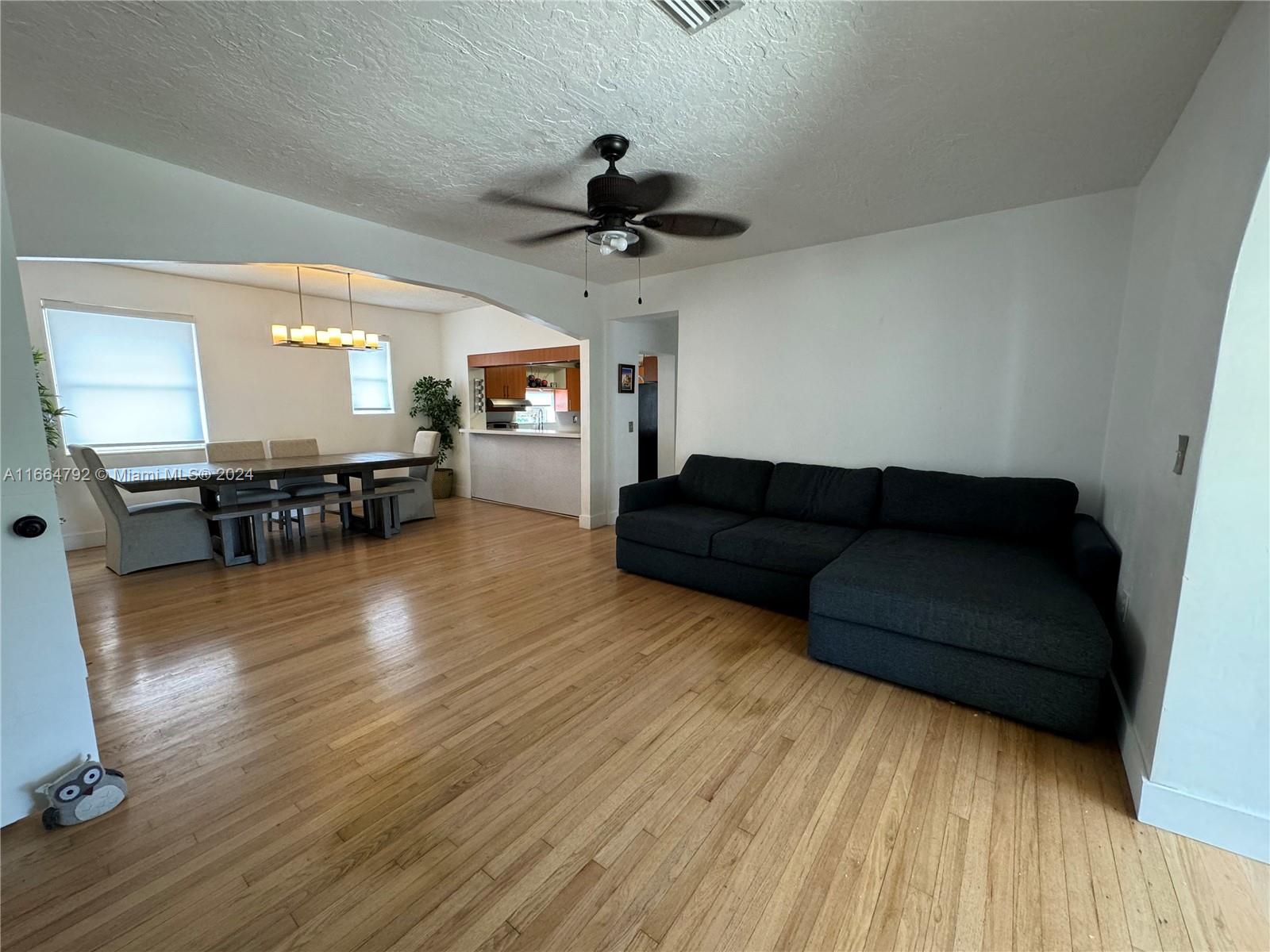 FIRST ADDN TO PASADENA PA - Residential