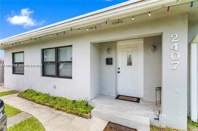 HOLLYWOOD HIGHLANDS PARK - Residential