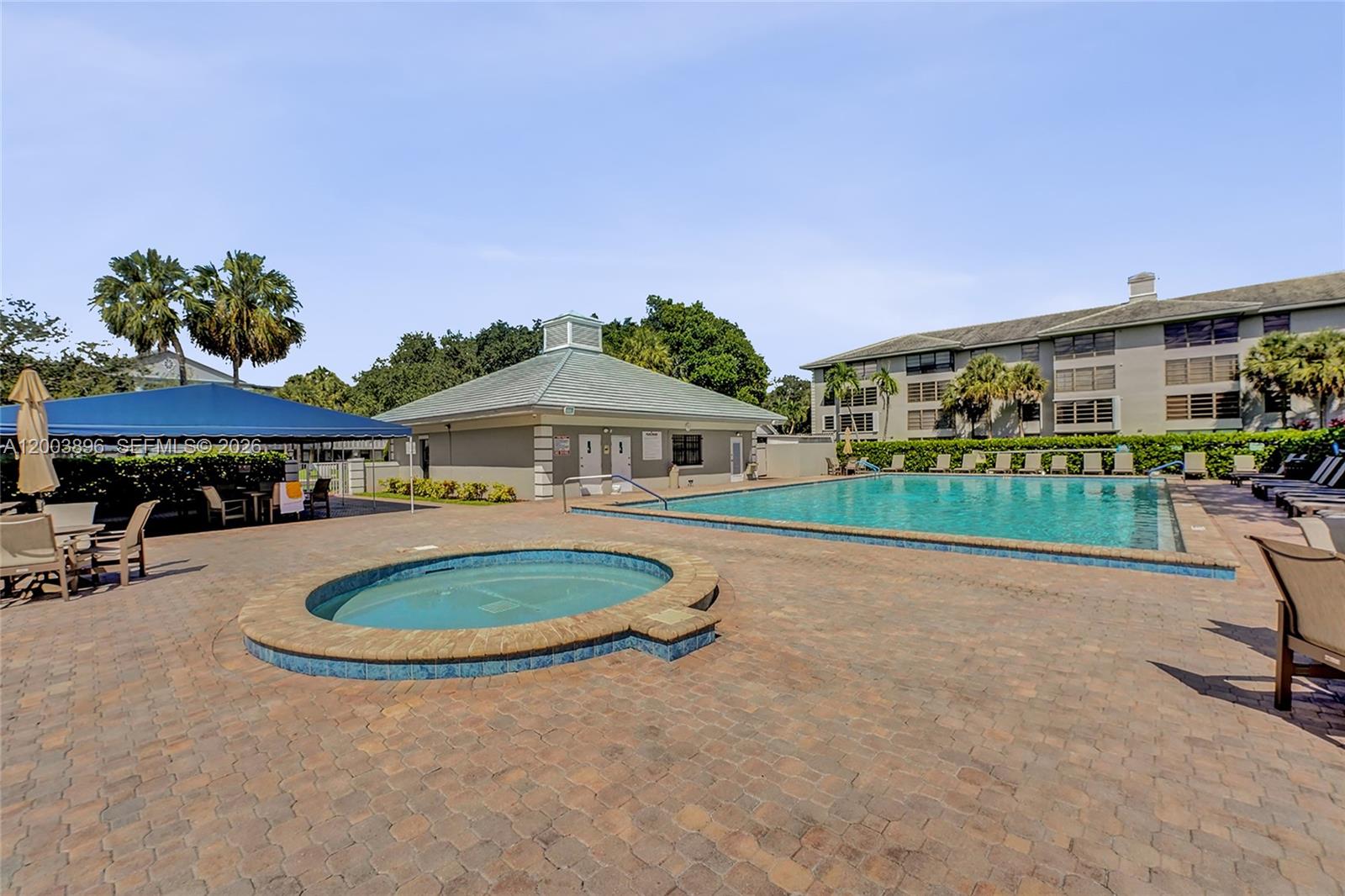 CONDO 15 OF WHITEHALL CON - Residential