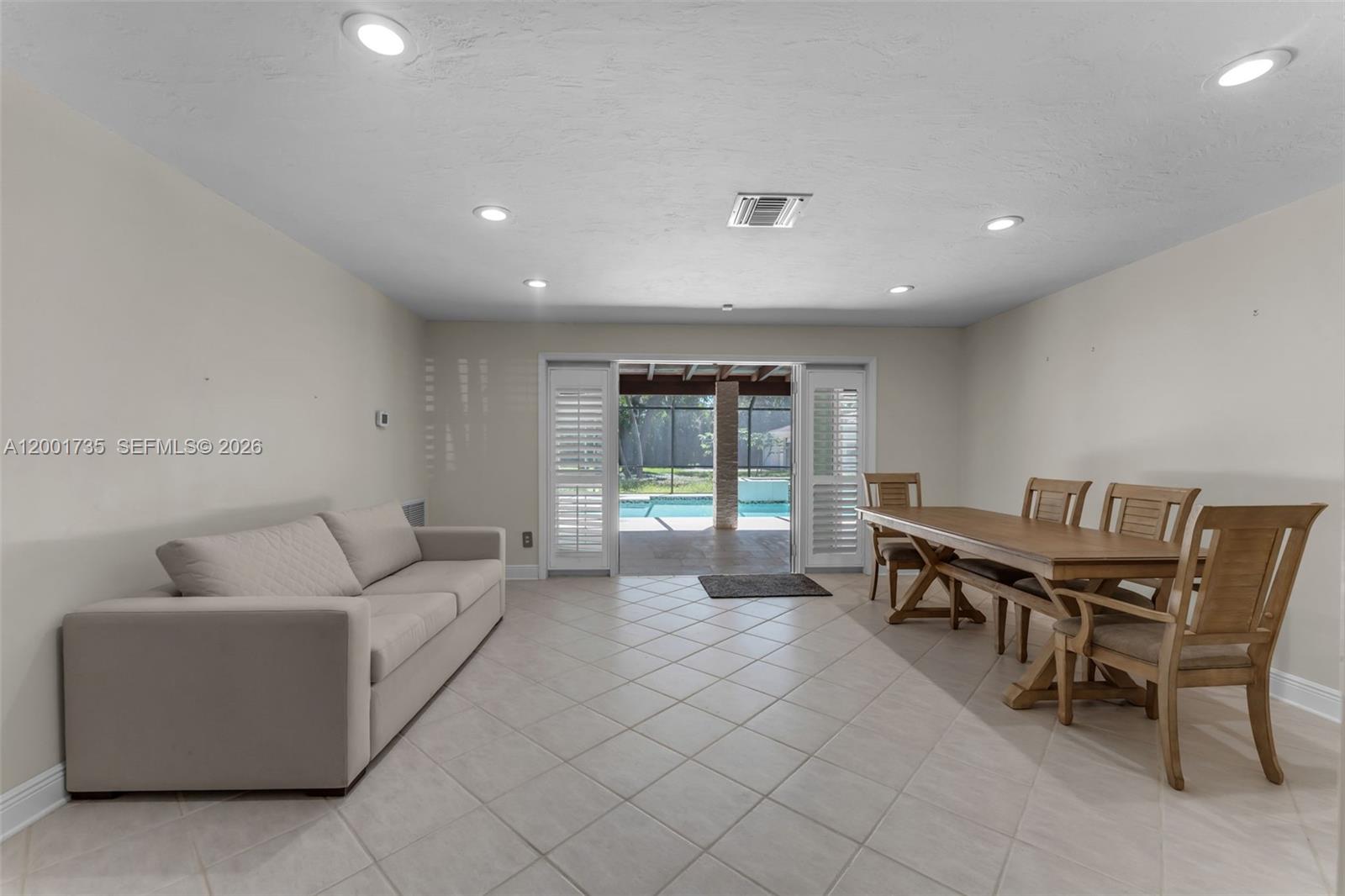 PINE ACRES SEC 6 - Residential