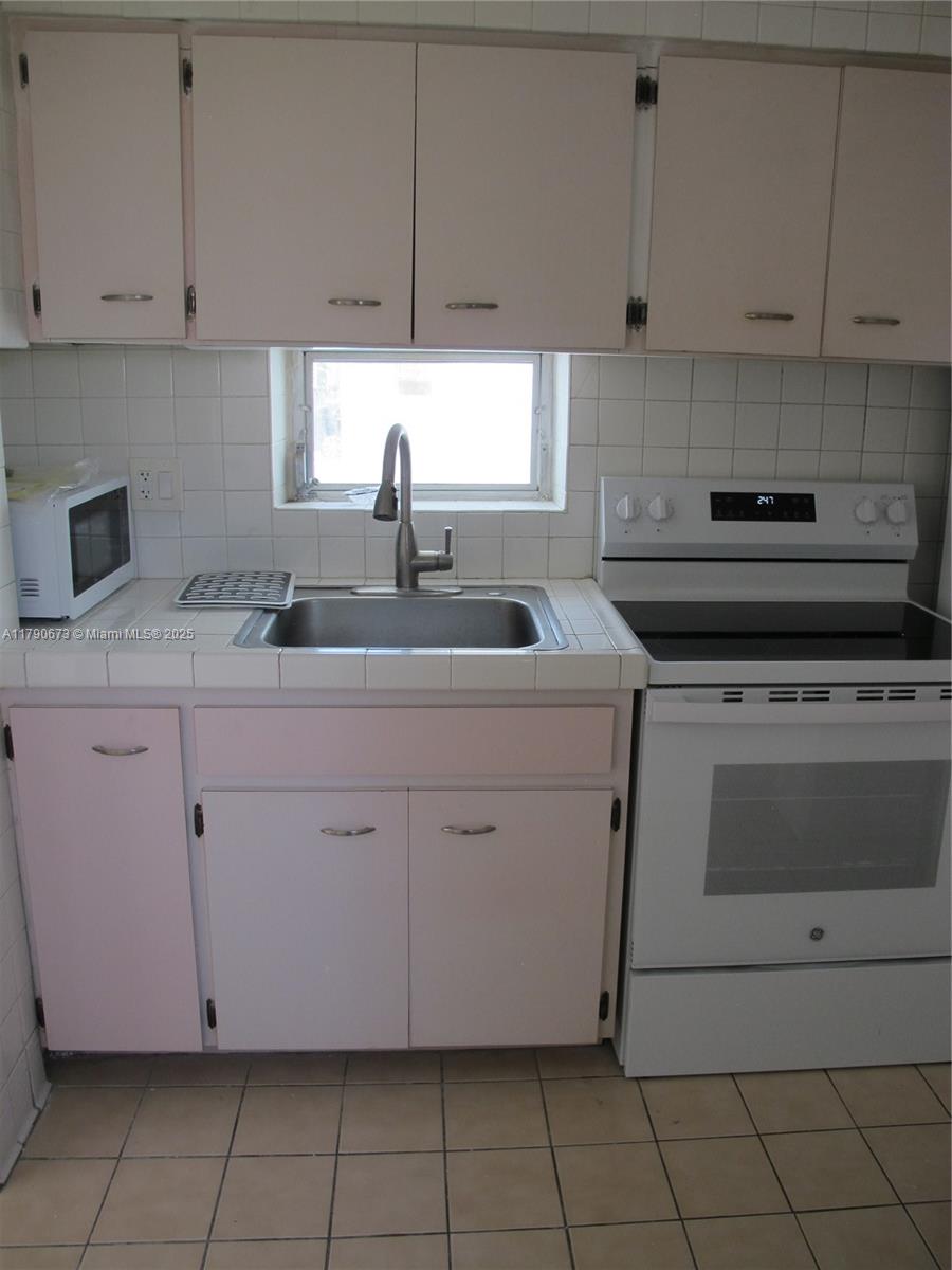 BLISS PROP - Residential Lease