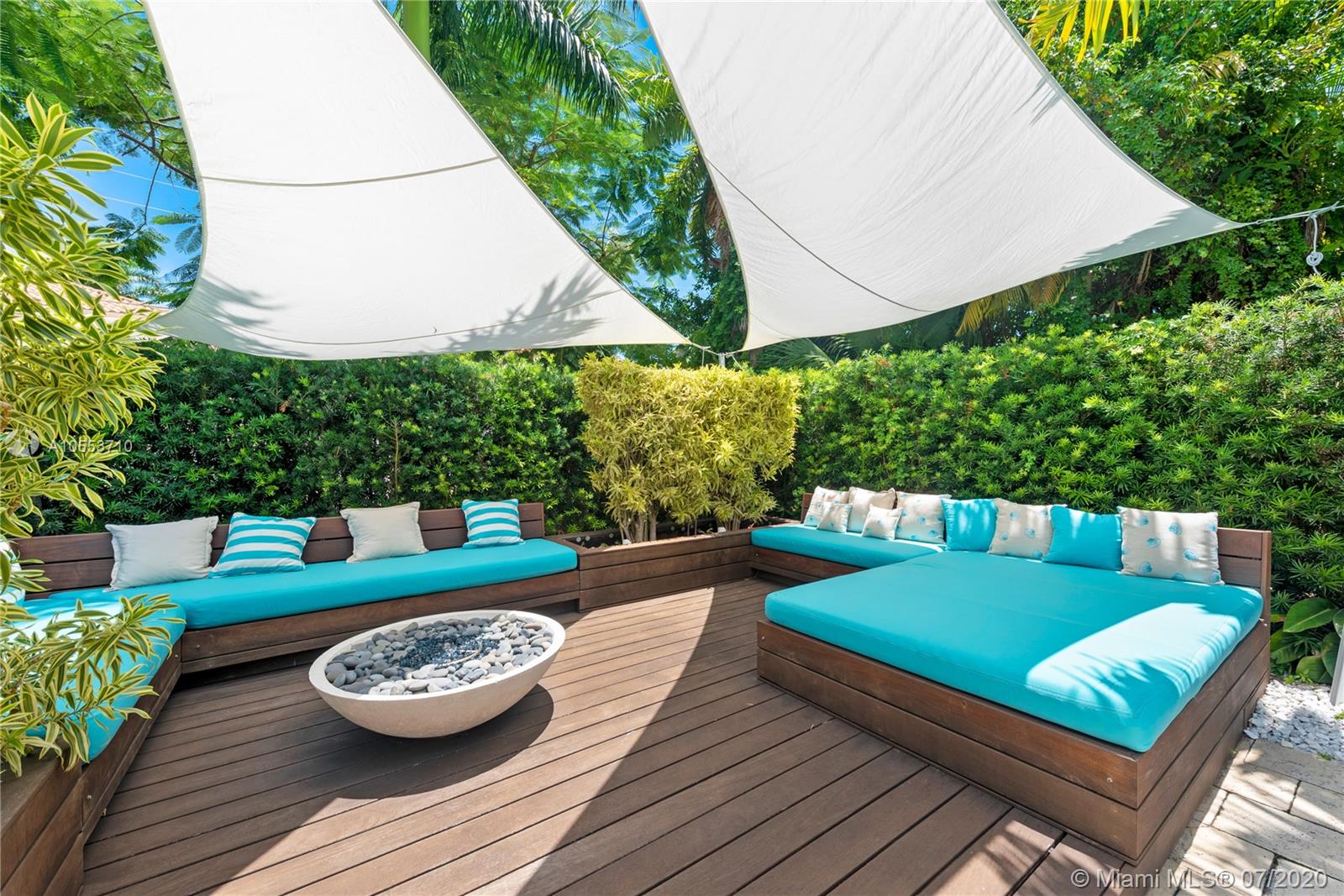 HIBISCUS ISLAND - Residential