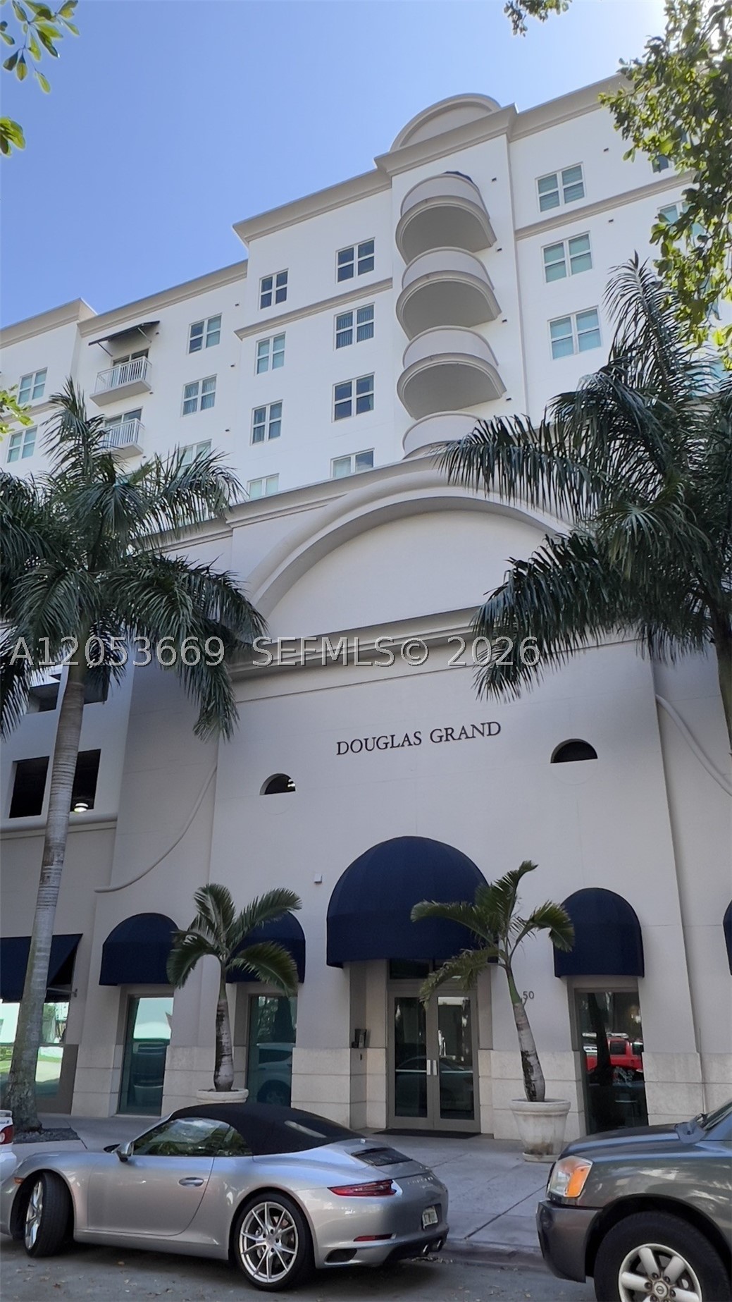 DOUGLAS GRAND CONDO - Residential Lease