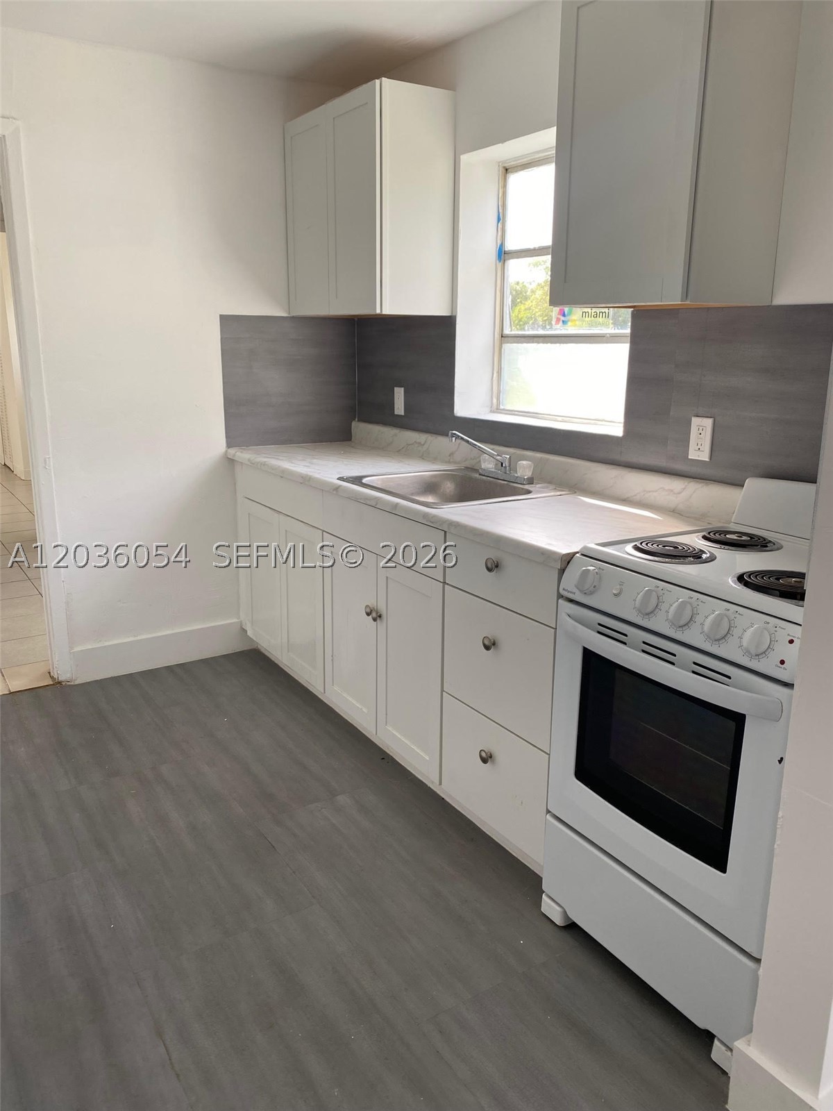 WEST PERRINE ADDN - Residential Lease