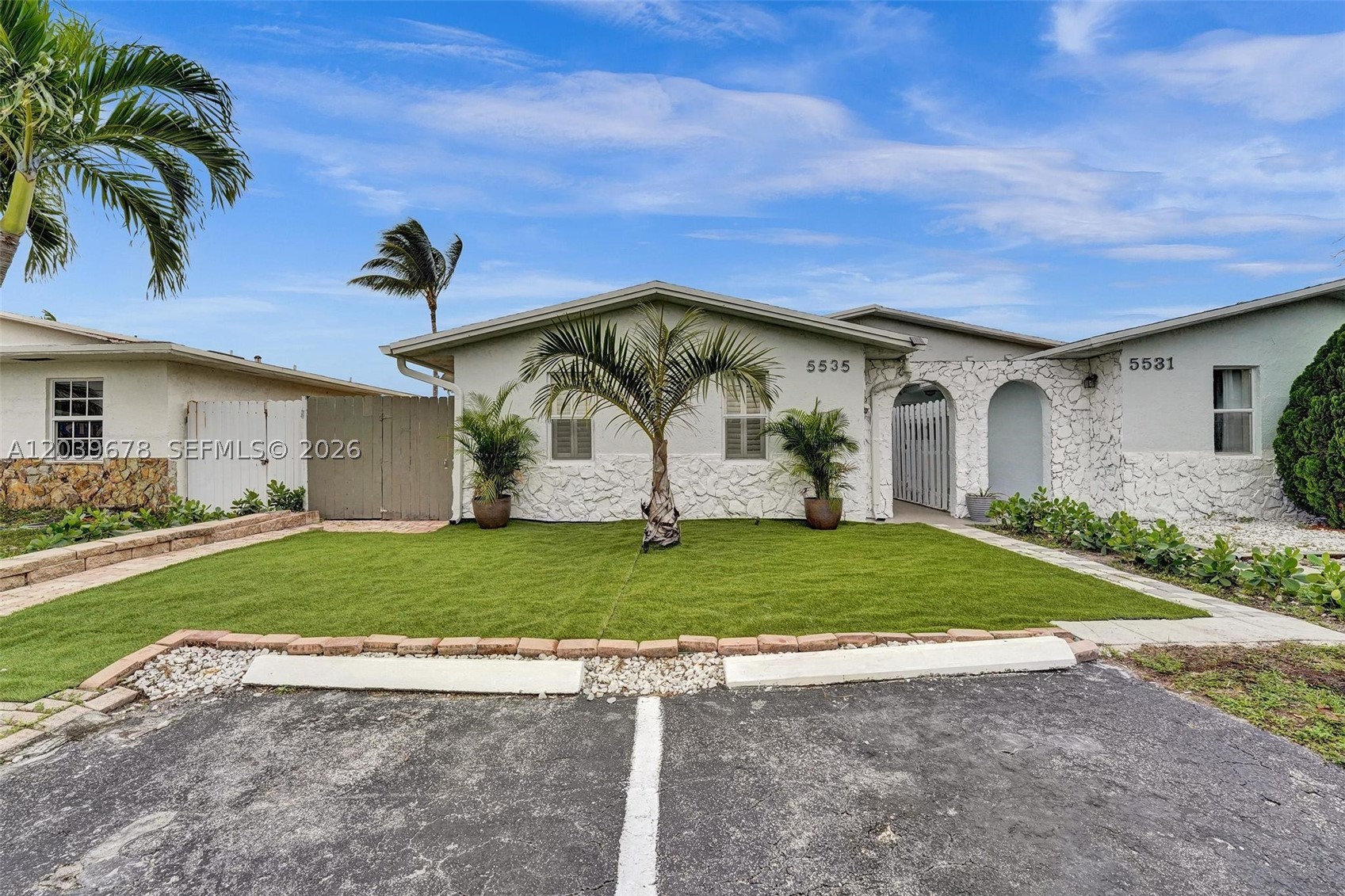 LA BEAU ACRES FIRST UNIT - Residential