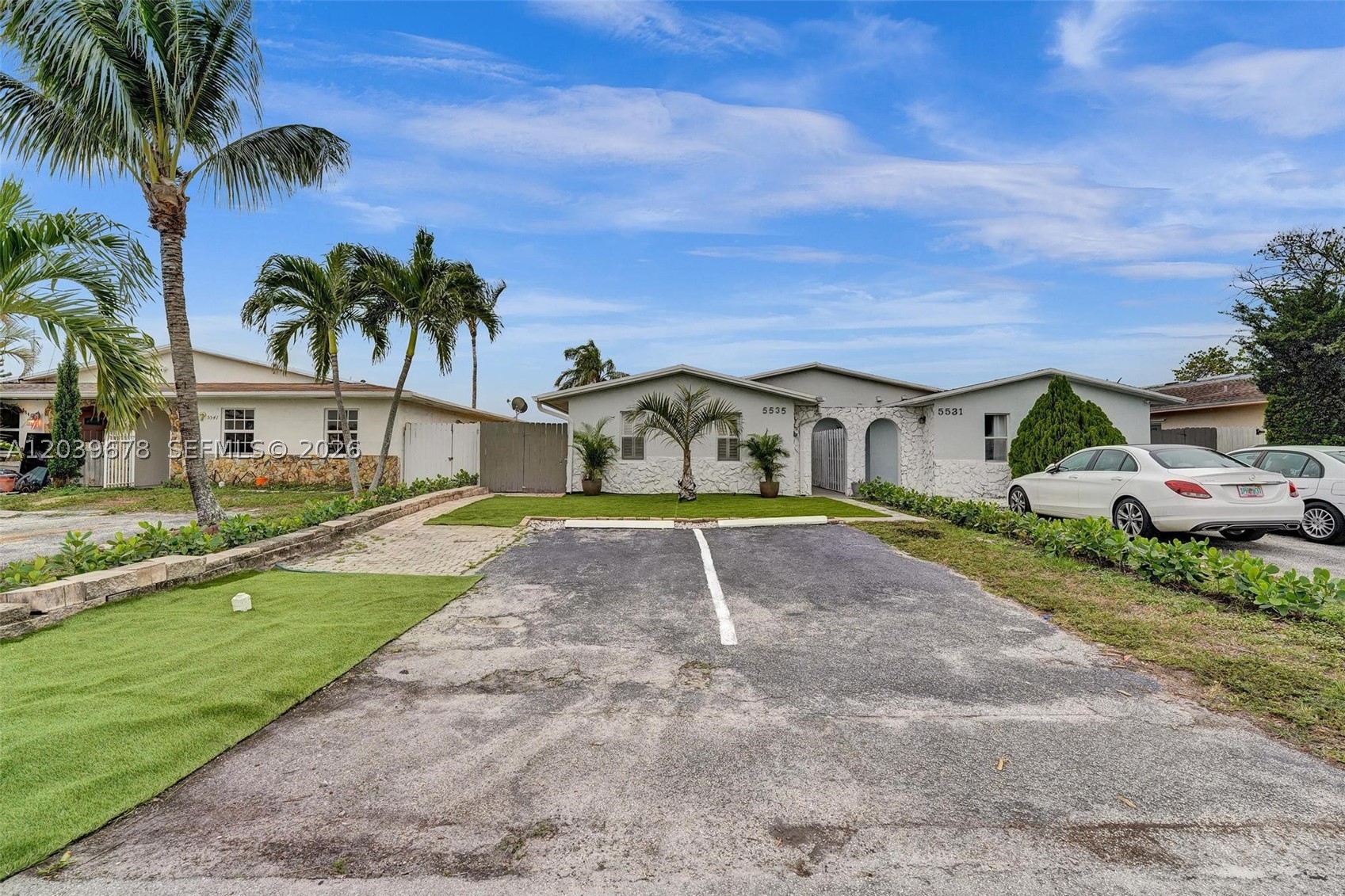 LA BEAU ACRES FIRST UNIT - Residential