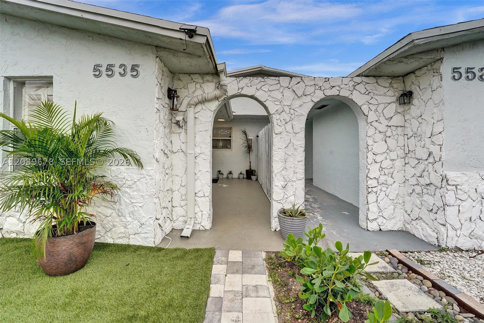 LA BEAU ACRES FIRST UNIT - Residential