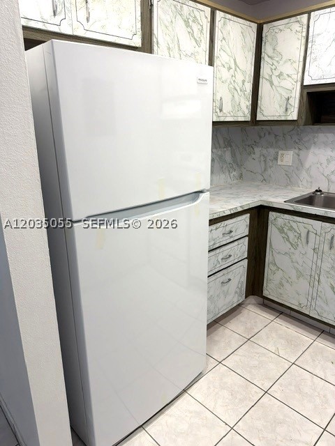 EL CID CONDO - Residential Lease