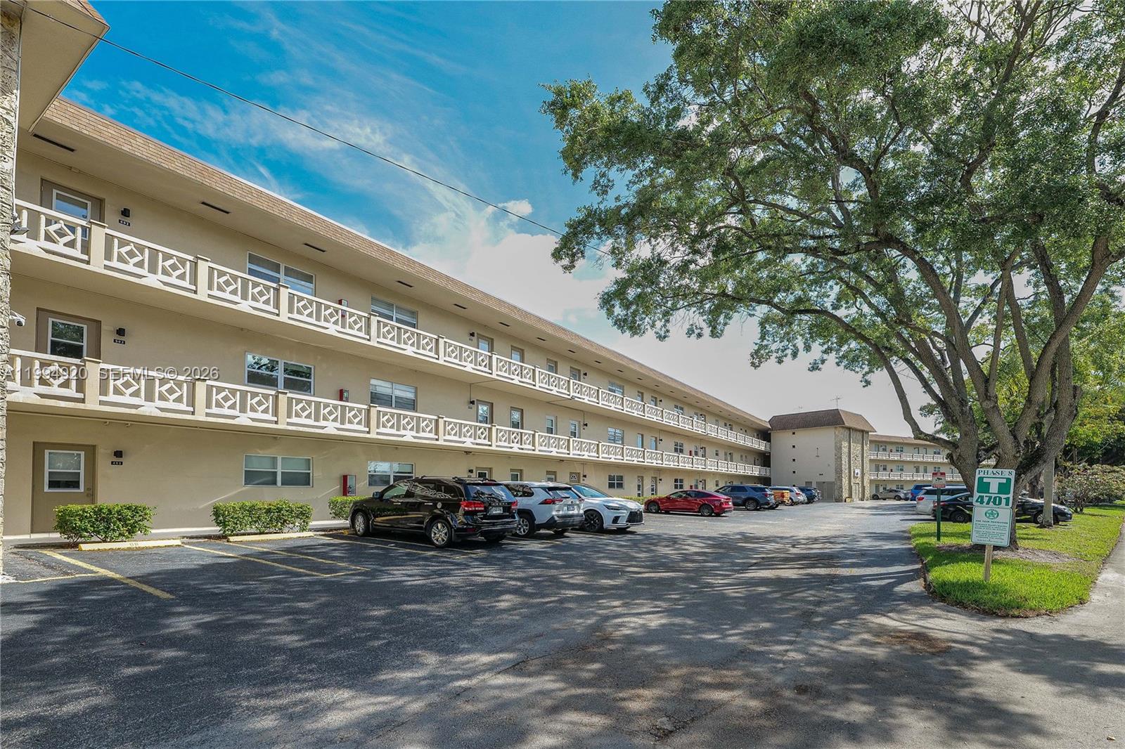 THISTLE GARDENS CONDO - Residential